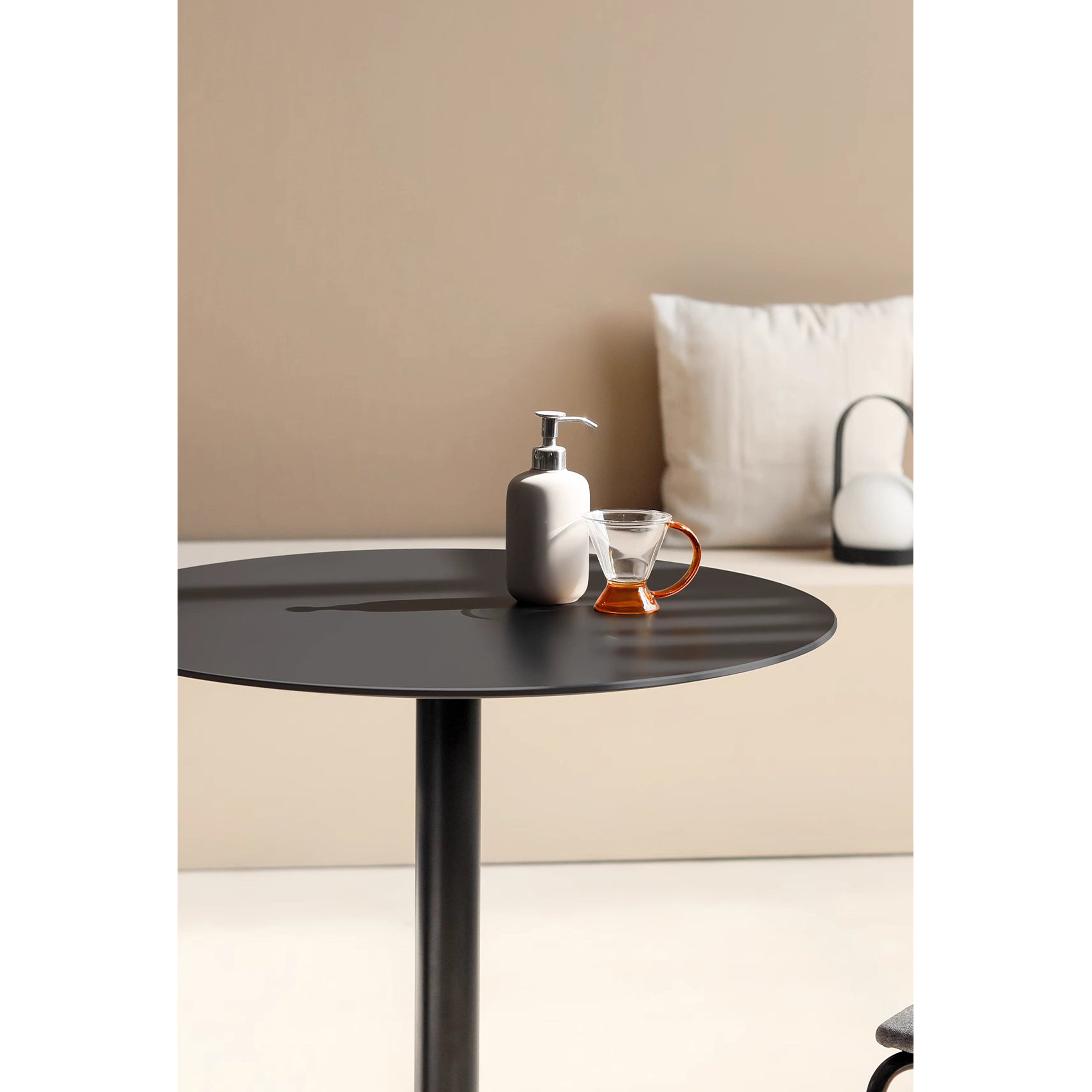 9.0 Table - Sintered Stone Round Dining Table