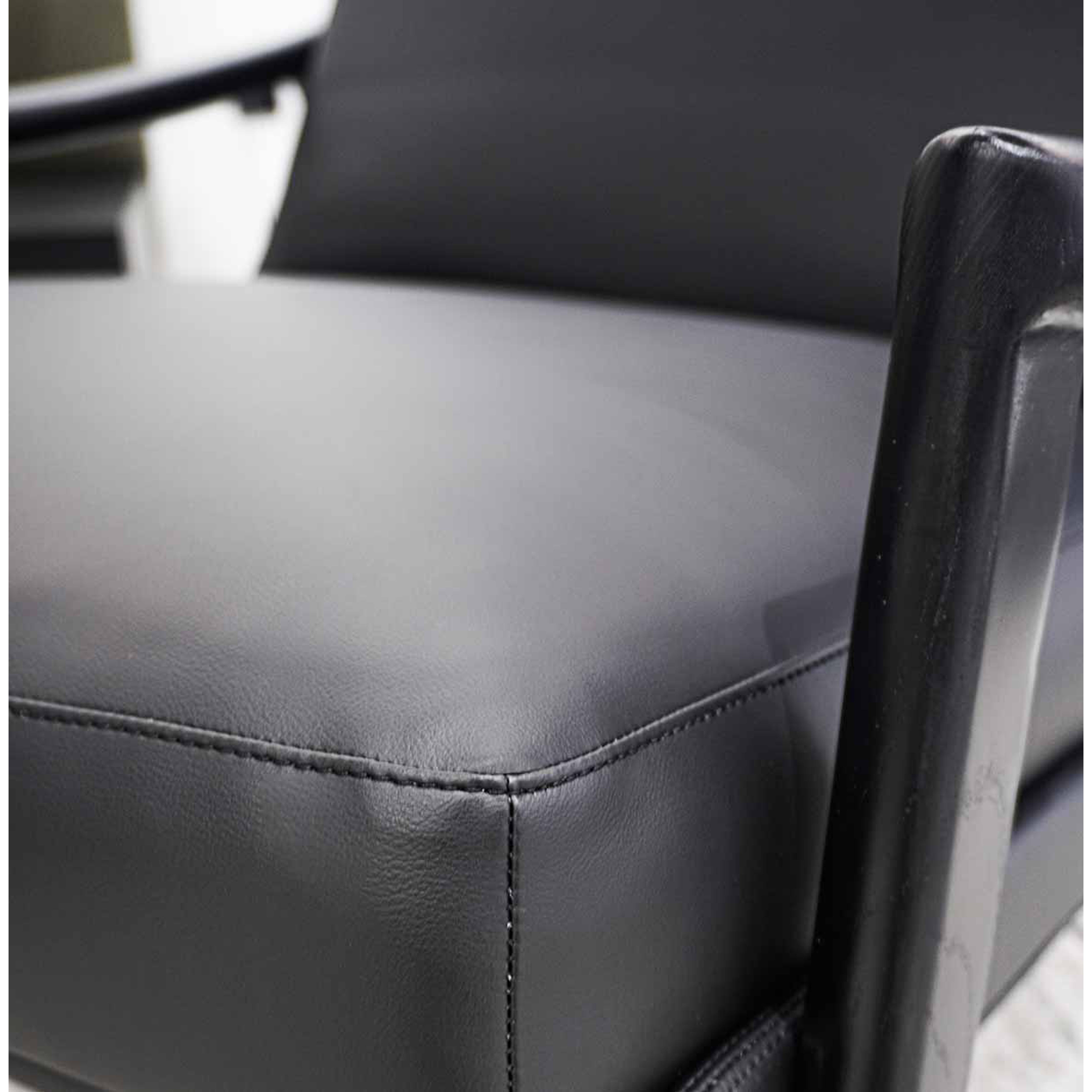 Wall - Lounge Chair