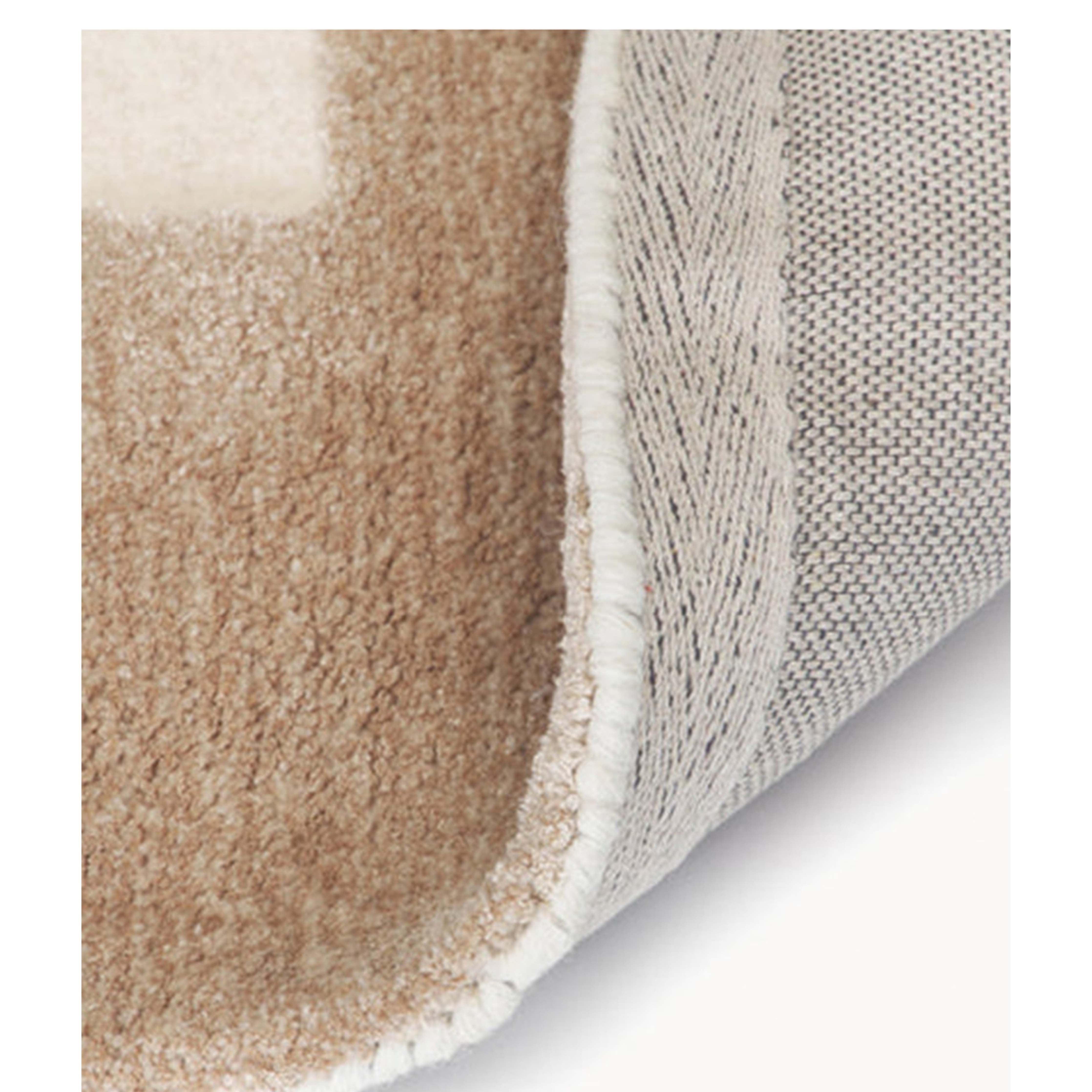 Rug382