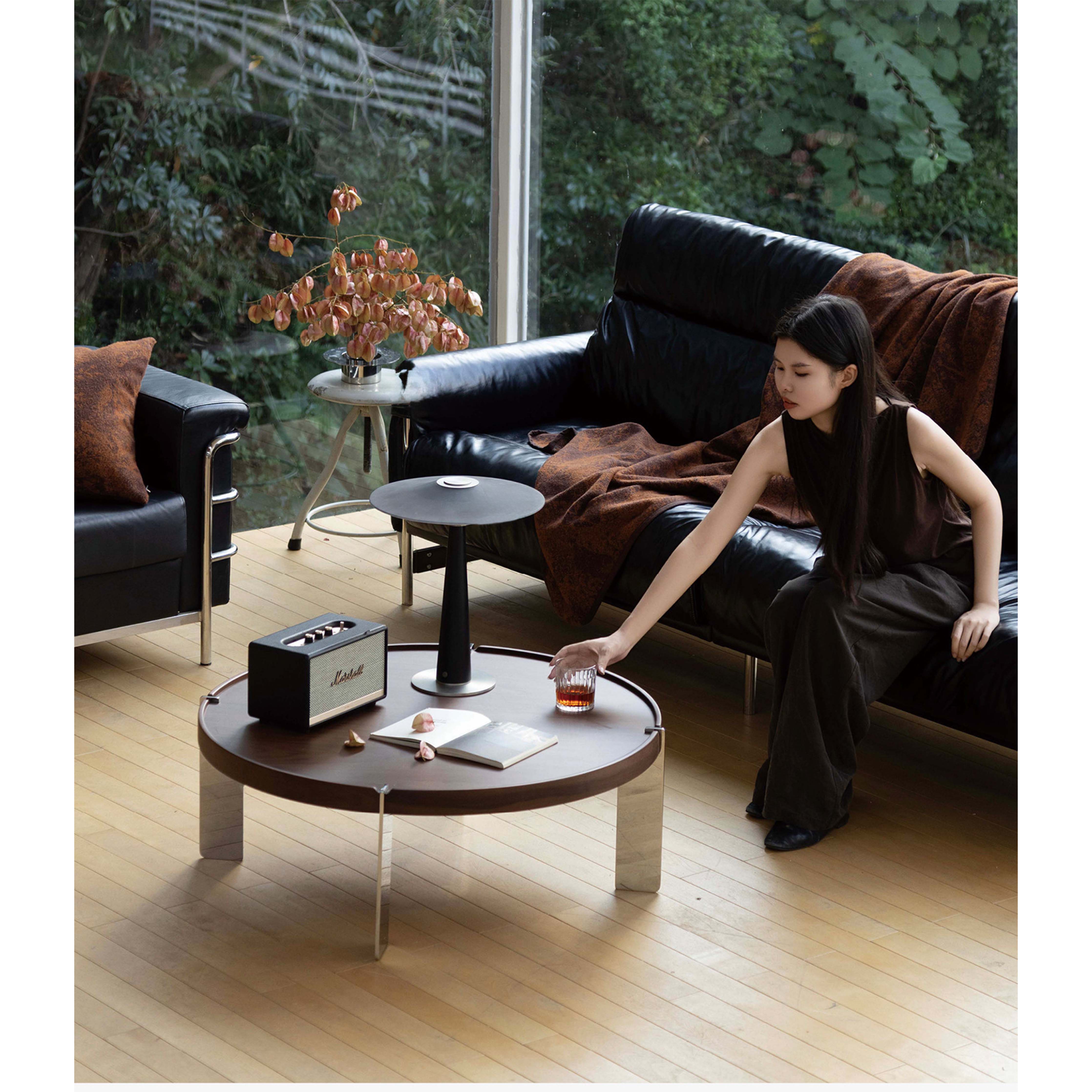 Mini Moment - Coffee Table