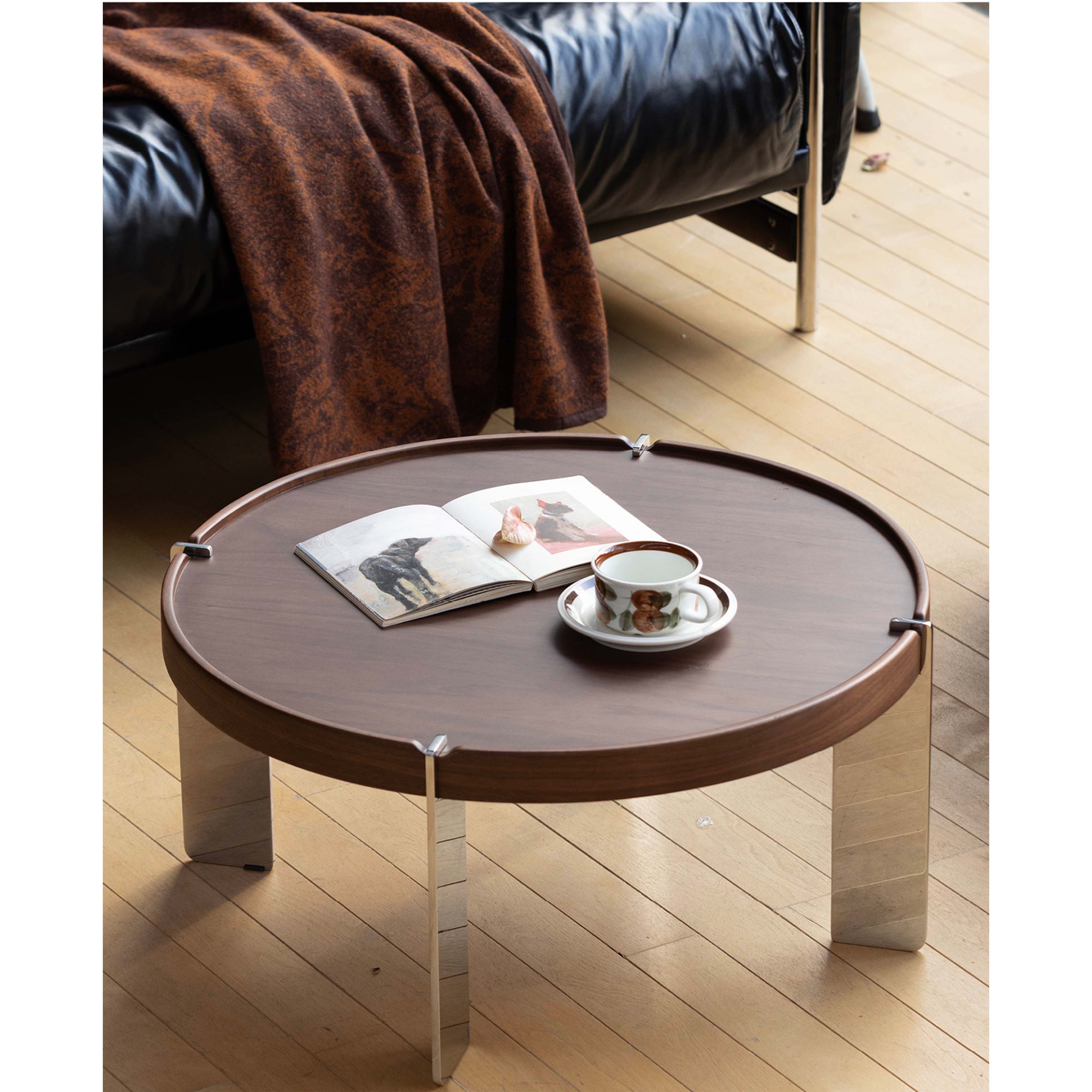 Mini Moment - Coffee Table