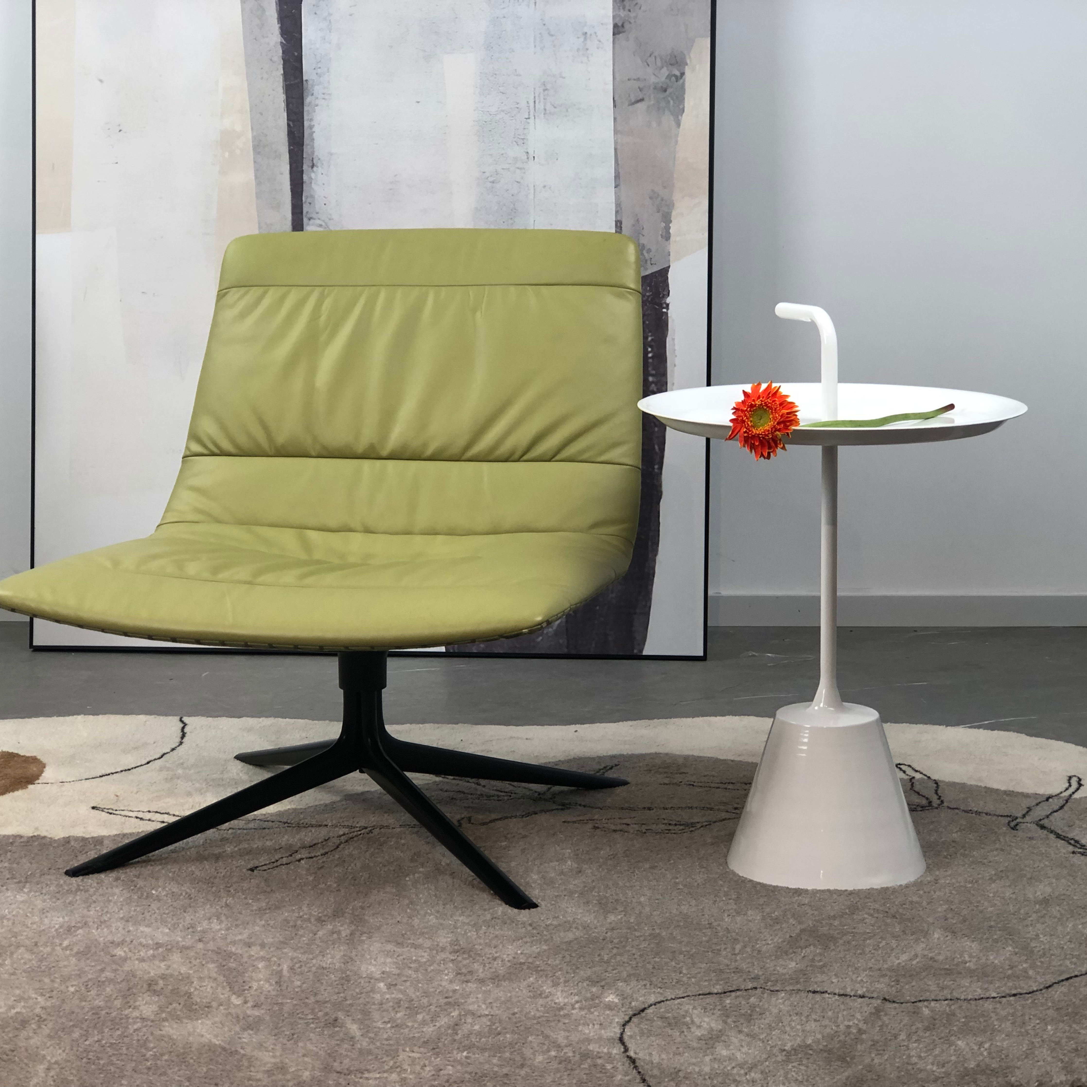 Curve - Lounge Chair