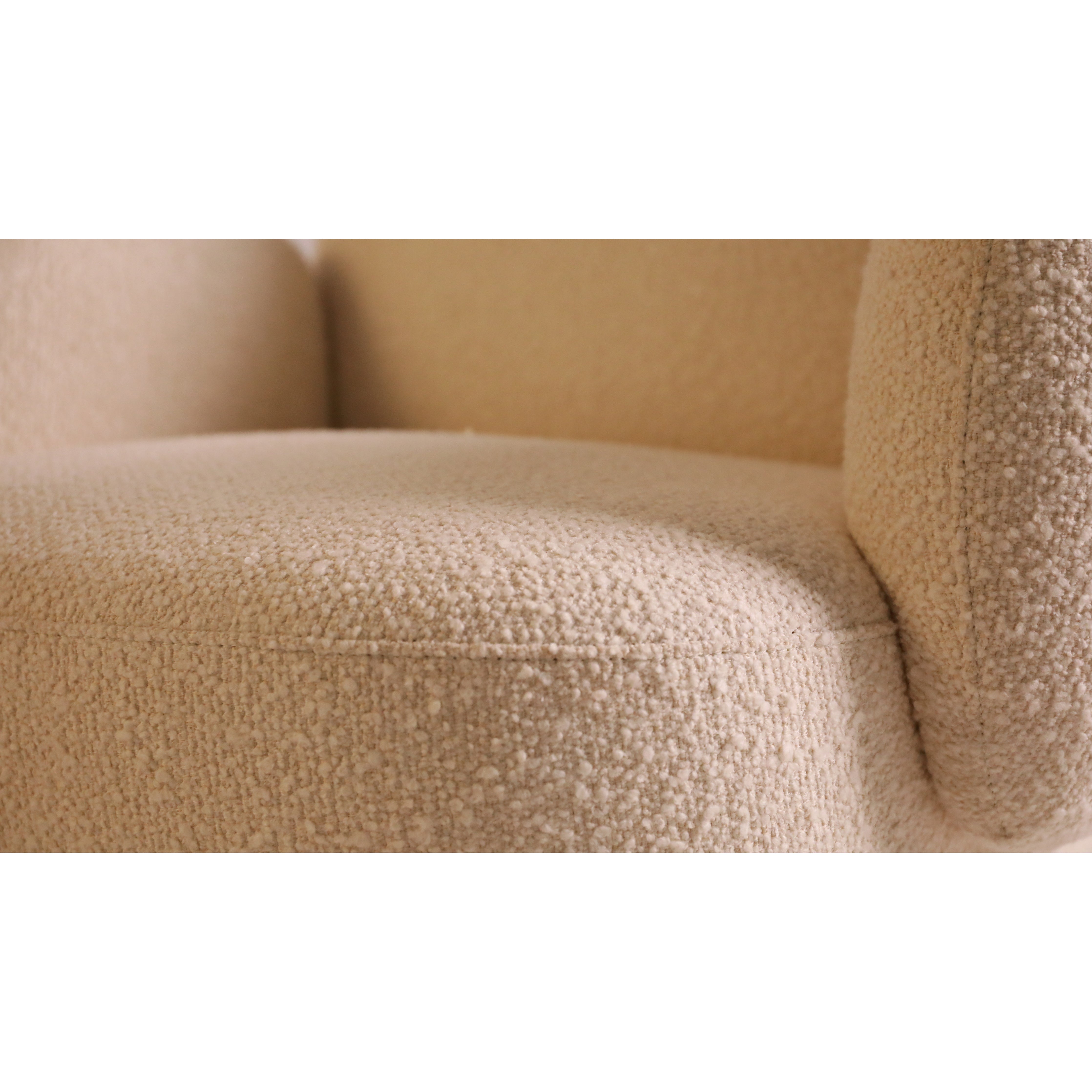 Petra - Lounge Chair