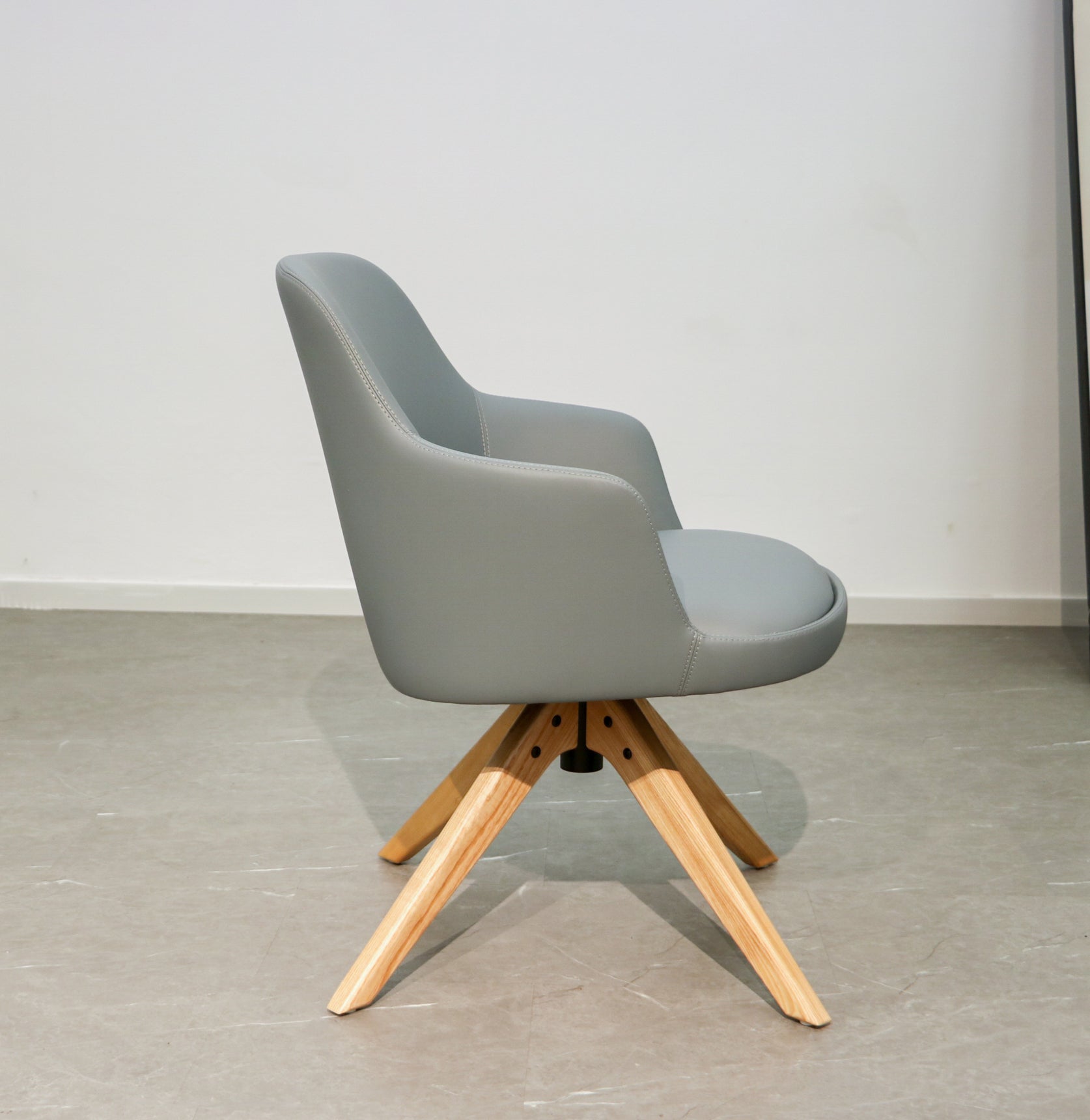 Dolphin - Office Chair