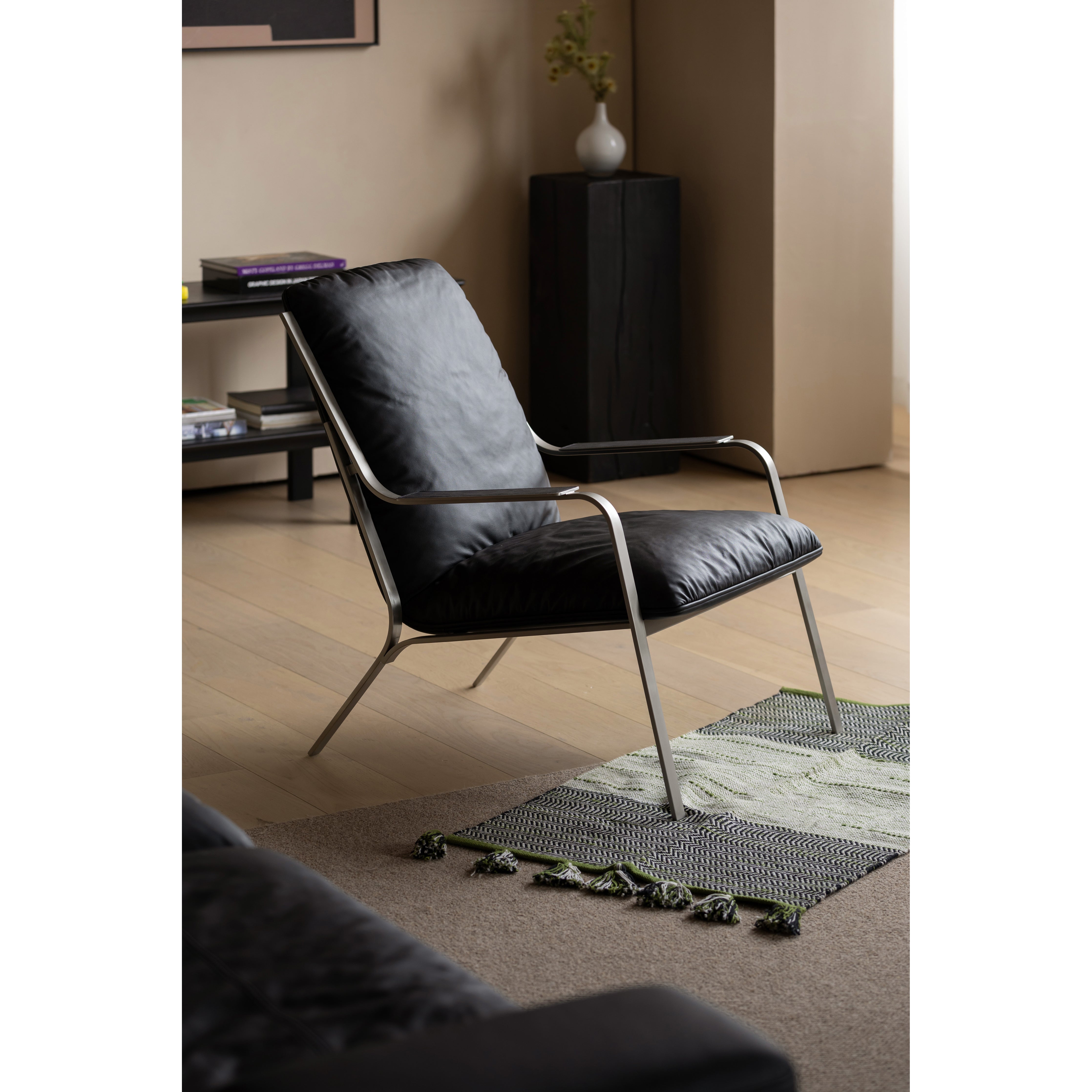 Lean - Lounge Chair (Genuine Leather)