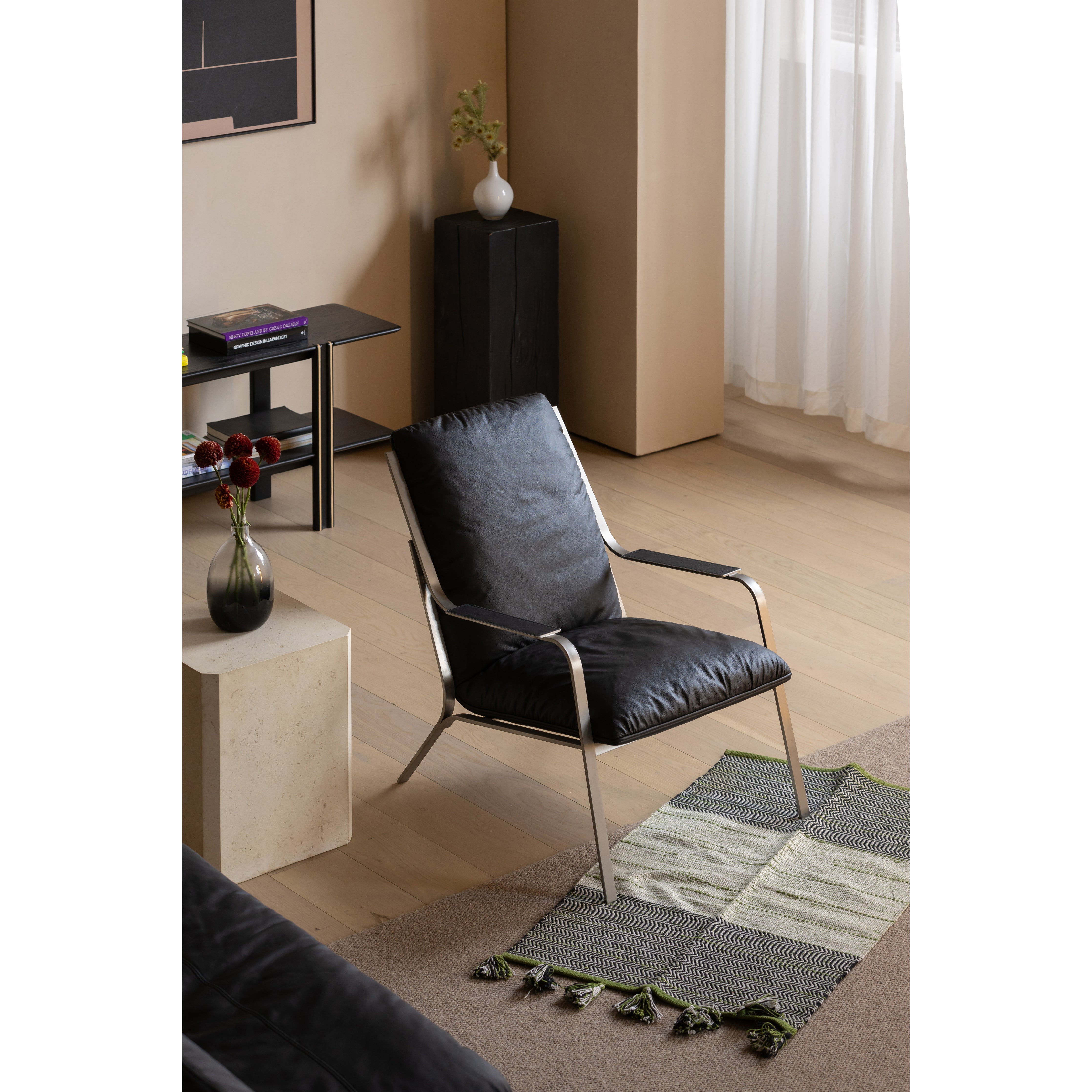 Lean - Lounge Chair (Genuine Leather)