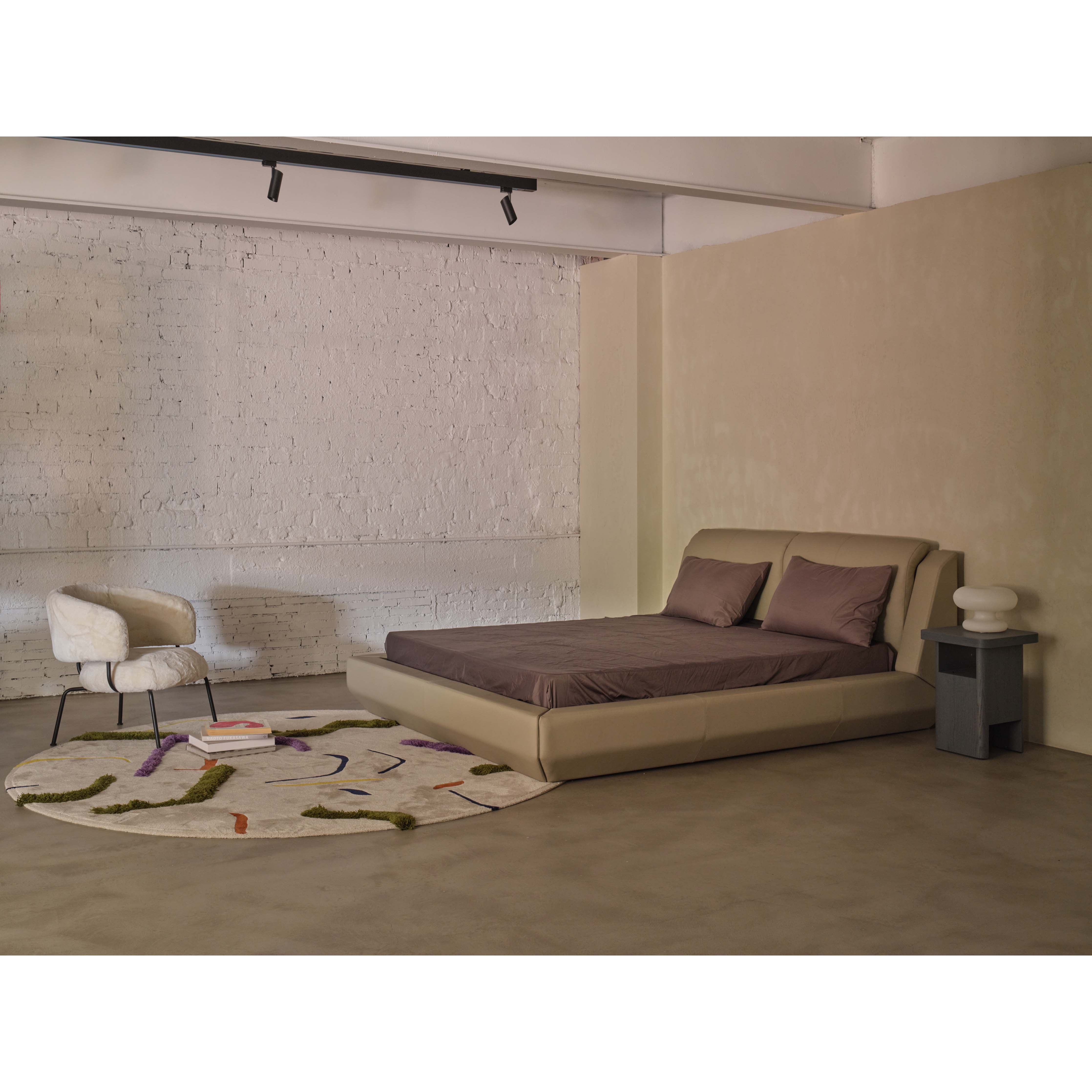 Bella - Lounge Chair