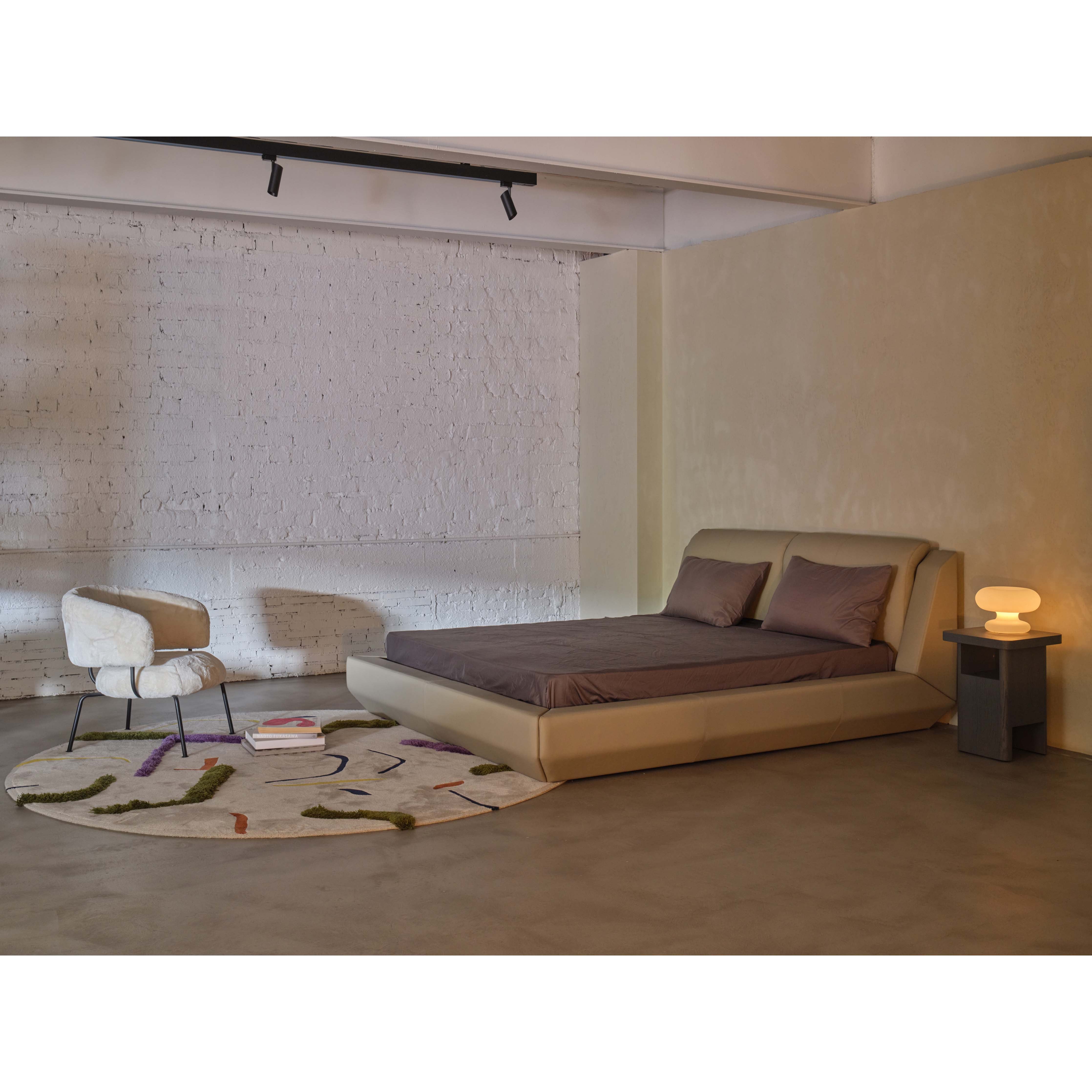 Bella - Lounge Chair