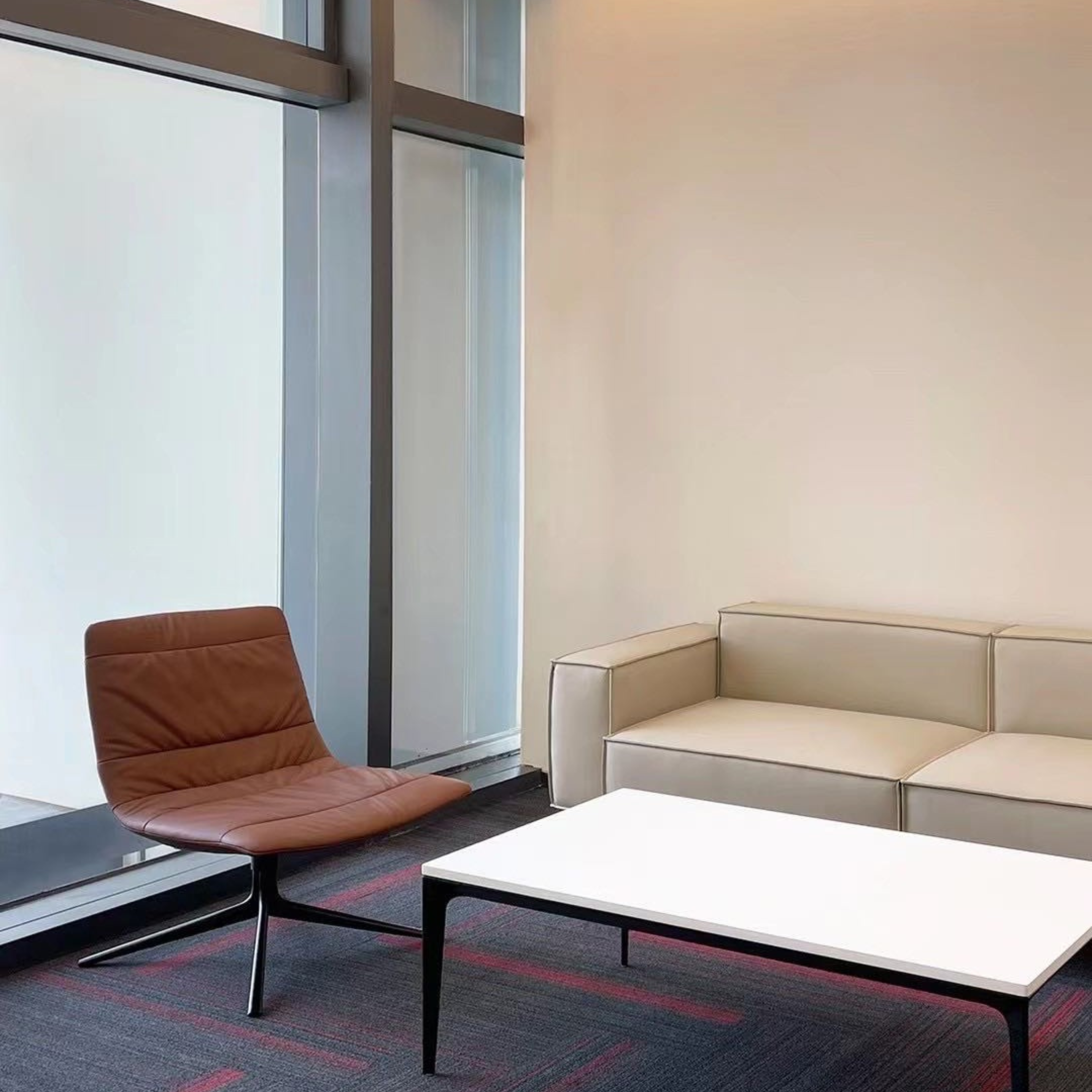 Curve - Lounge Chair