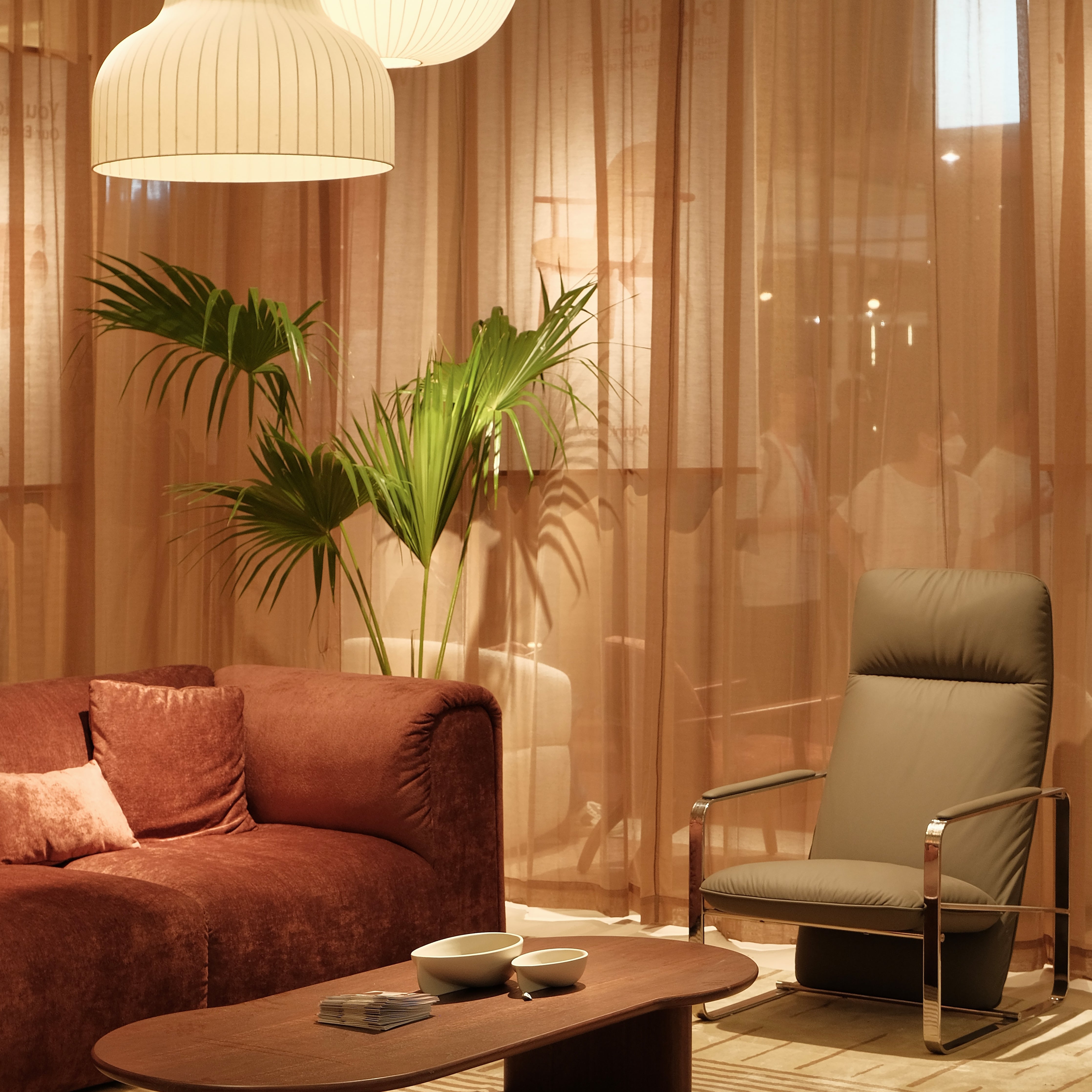 MOTIF - Lounge Chair