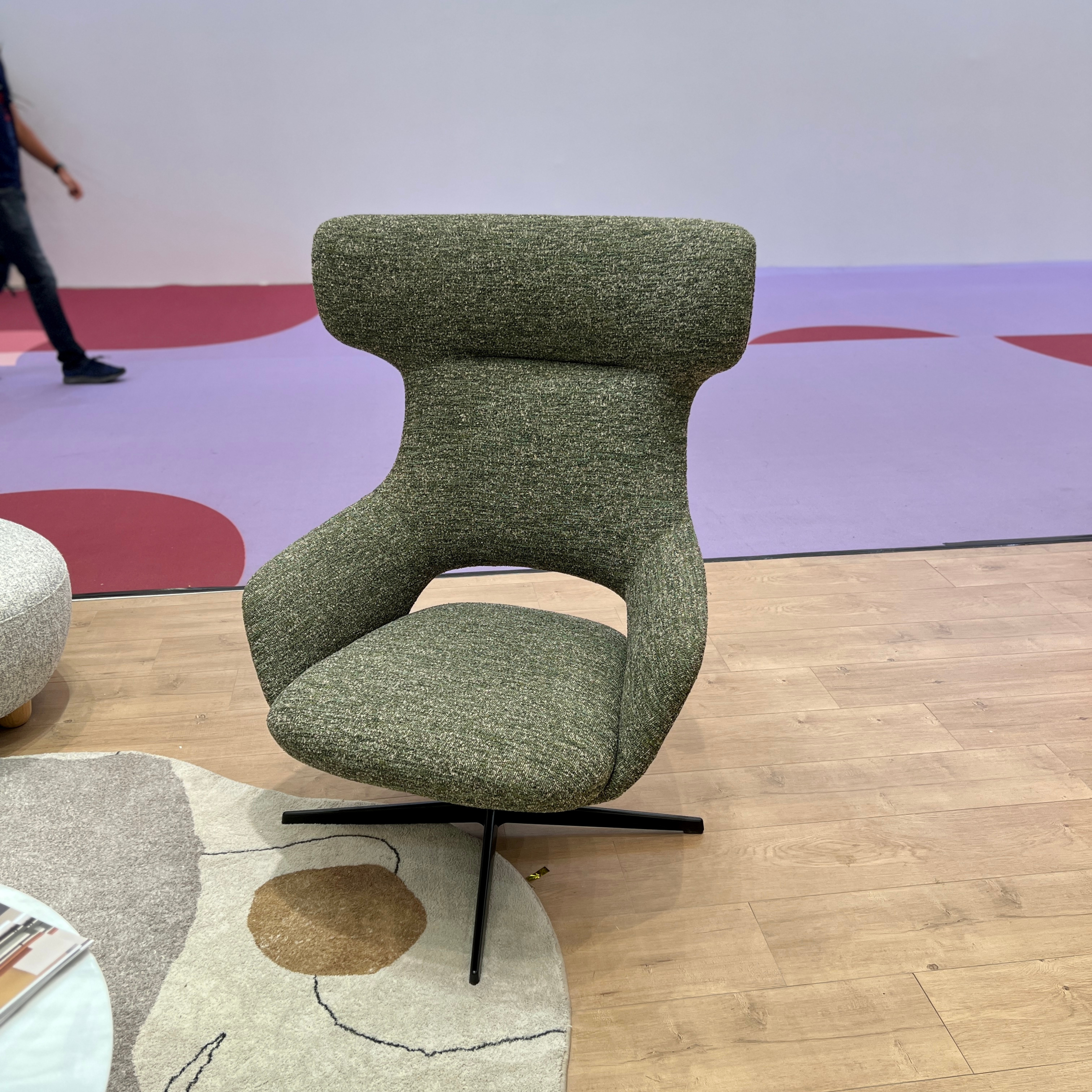 Honer - Lounge Chair