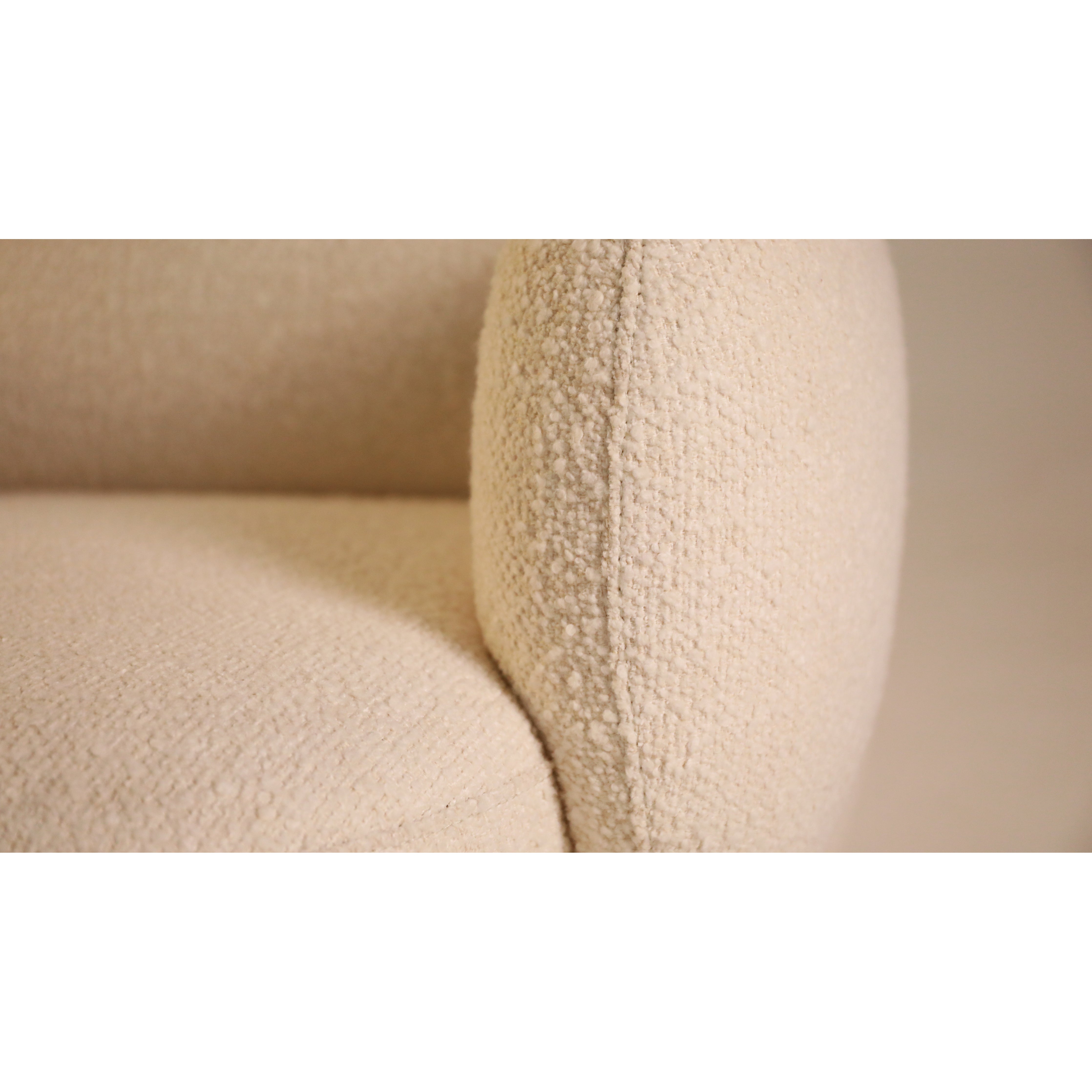 Petra - Lounge Chair