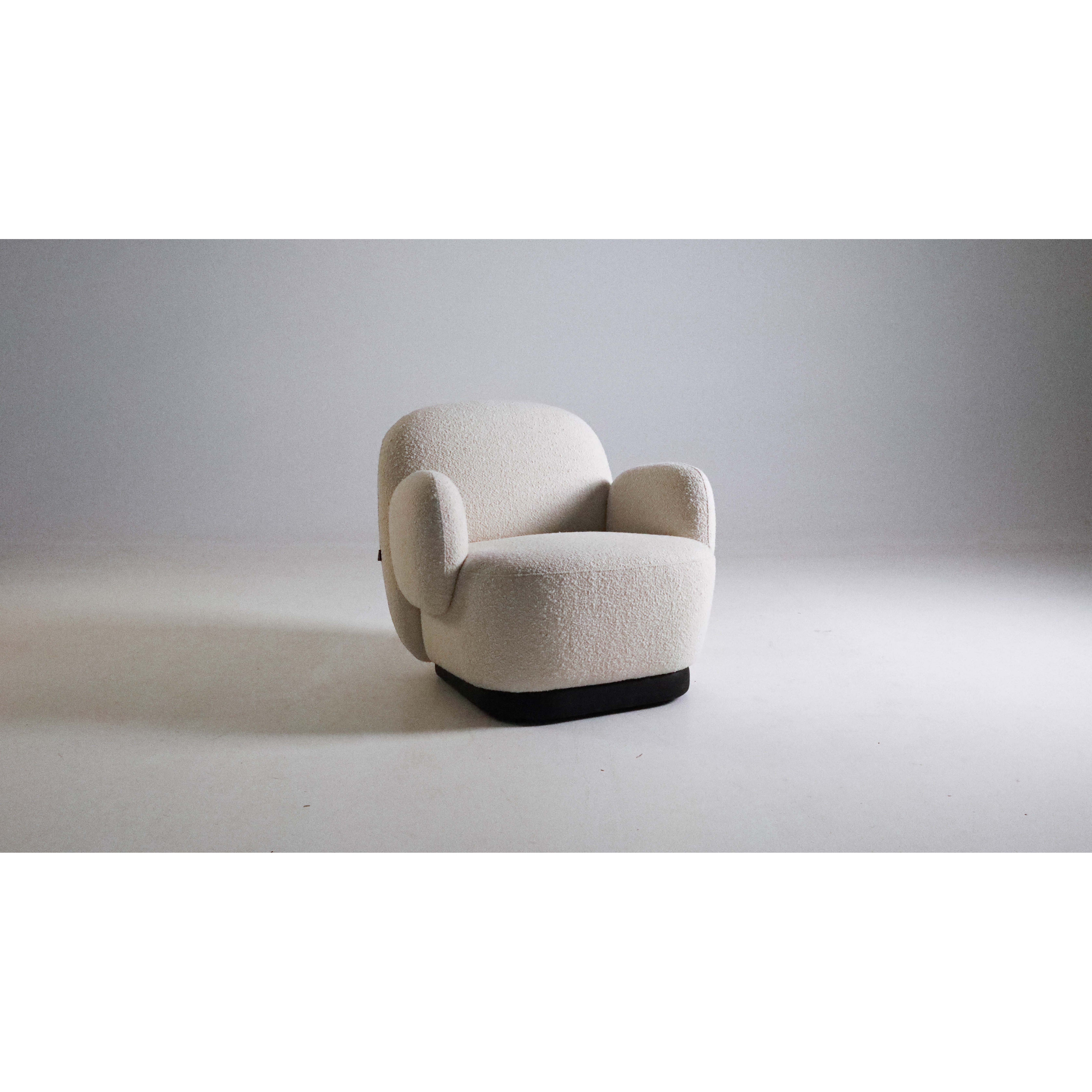 Petra - Lounge Chair
