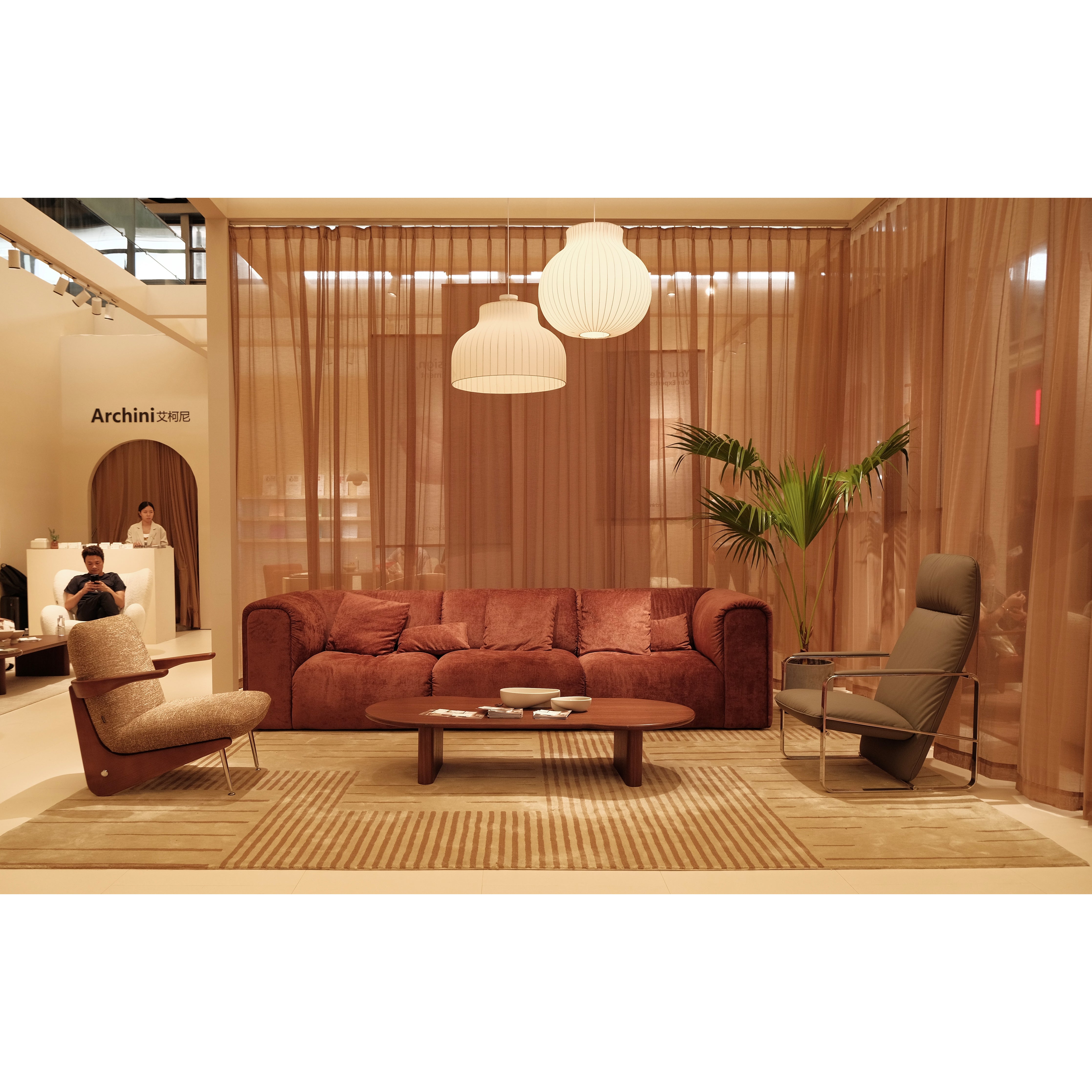 MOTIF - Lounge Chair