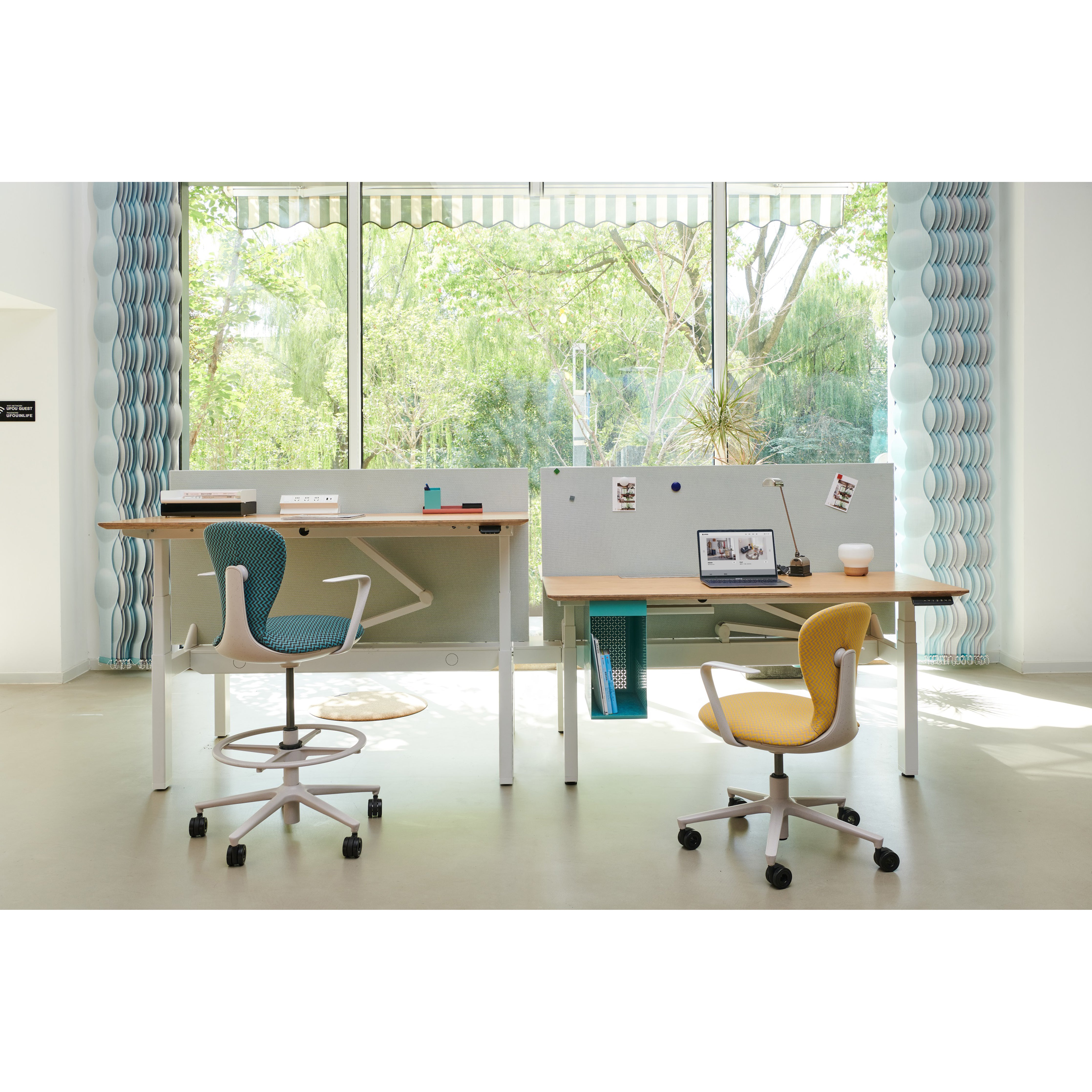 Mana Passion - Working Desk (Height Adjustable)