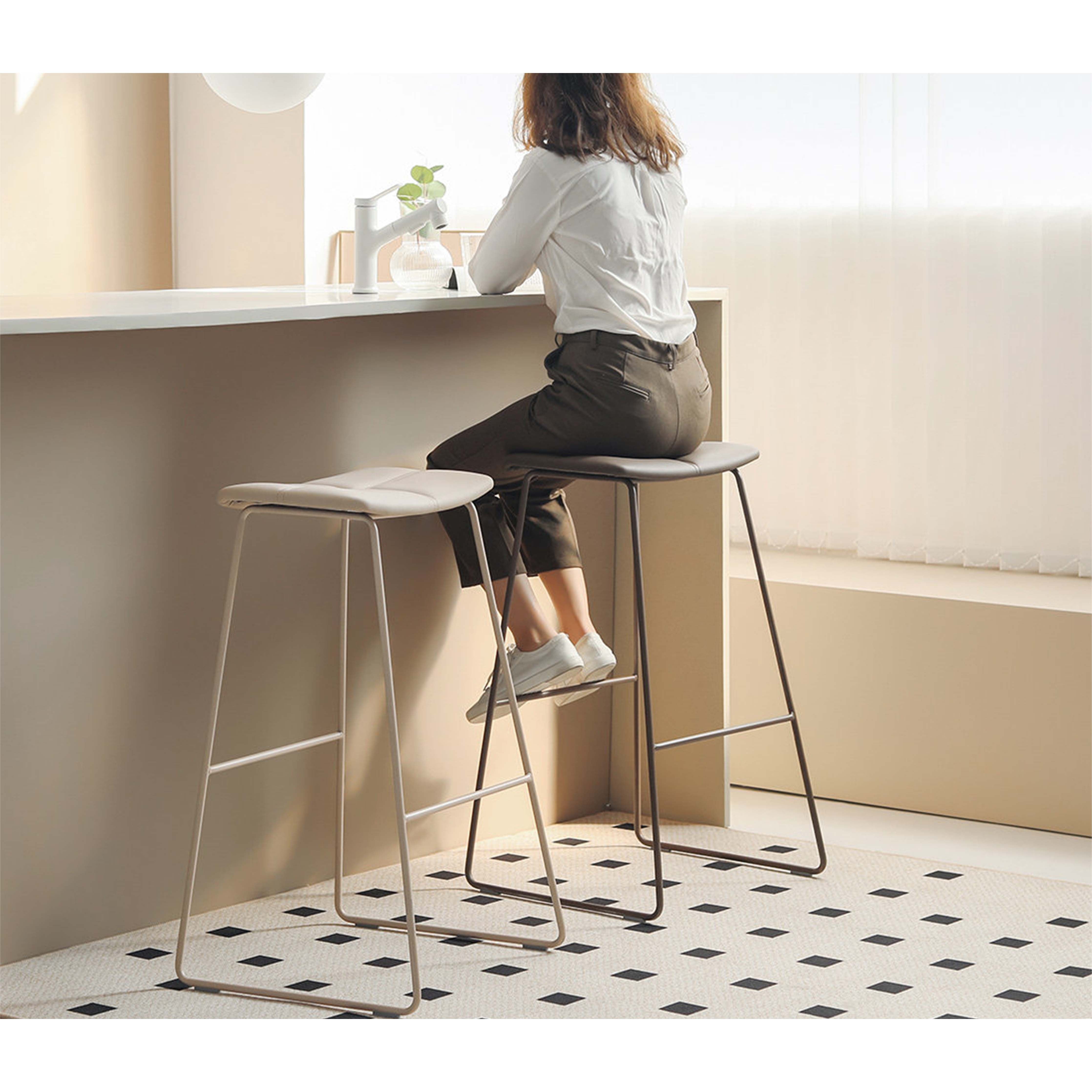 5.0 Stool - Bar Chair