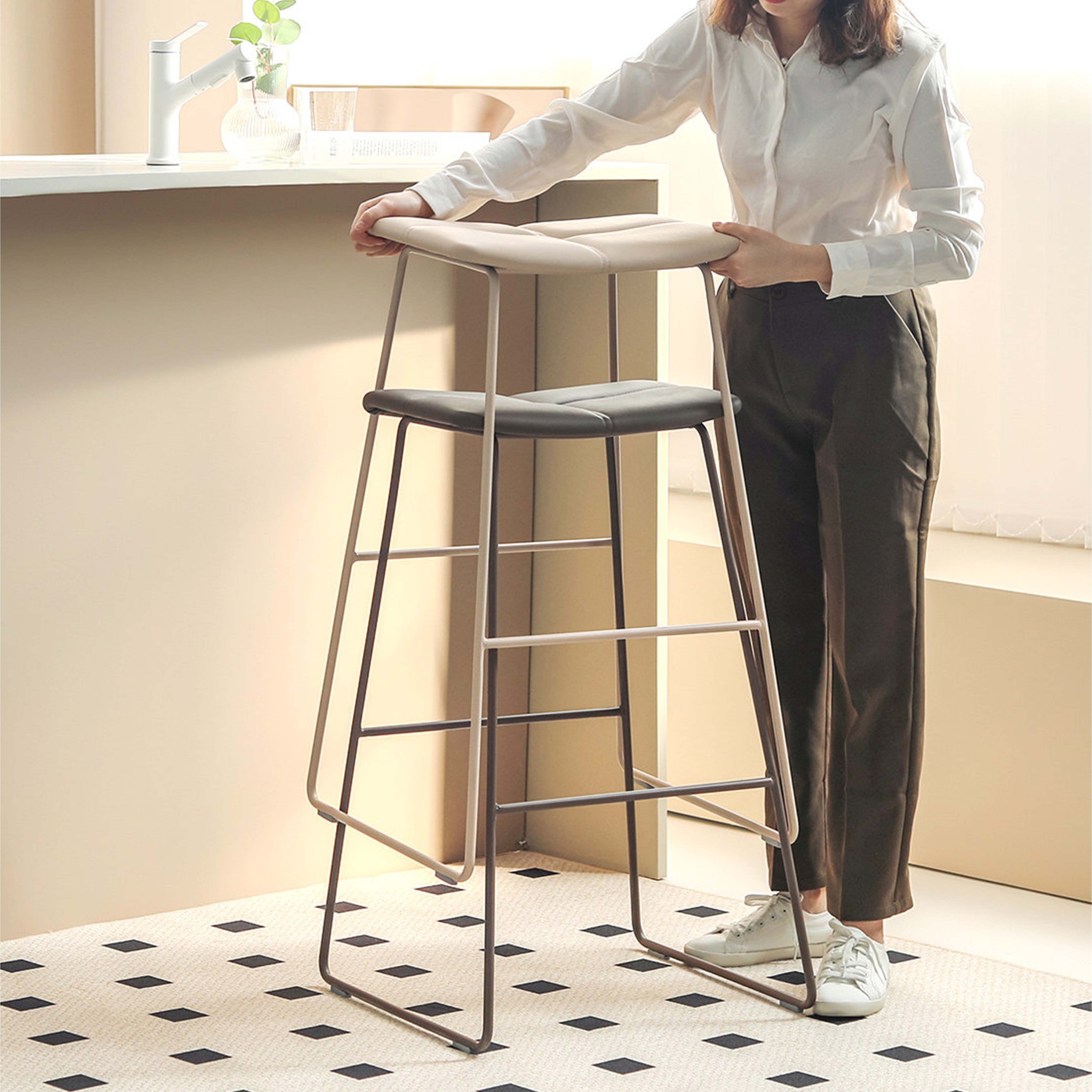 5.0 Stool - Bar Chair