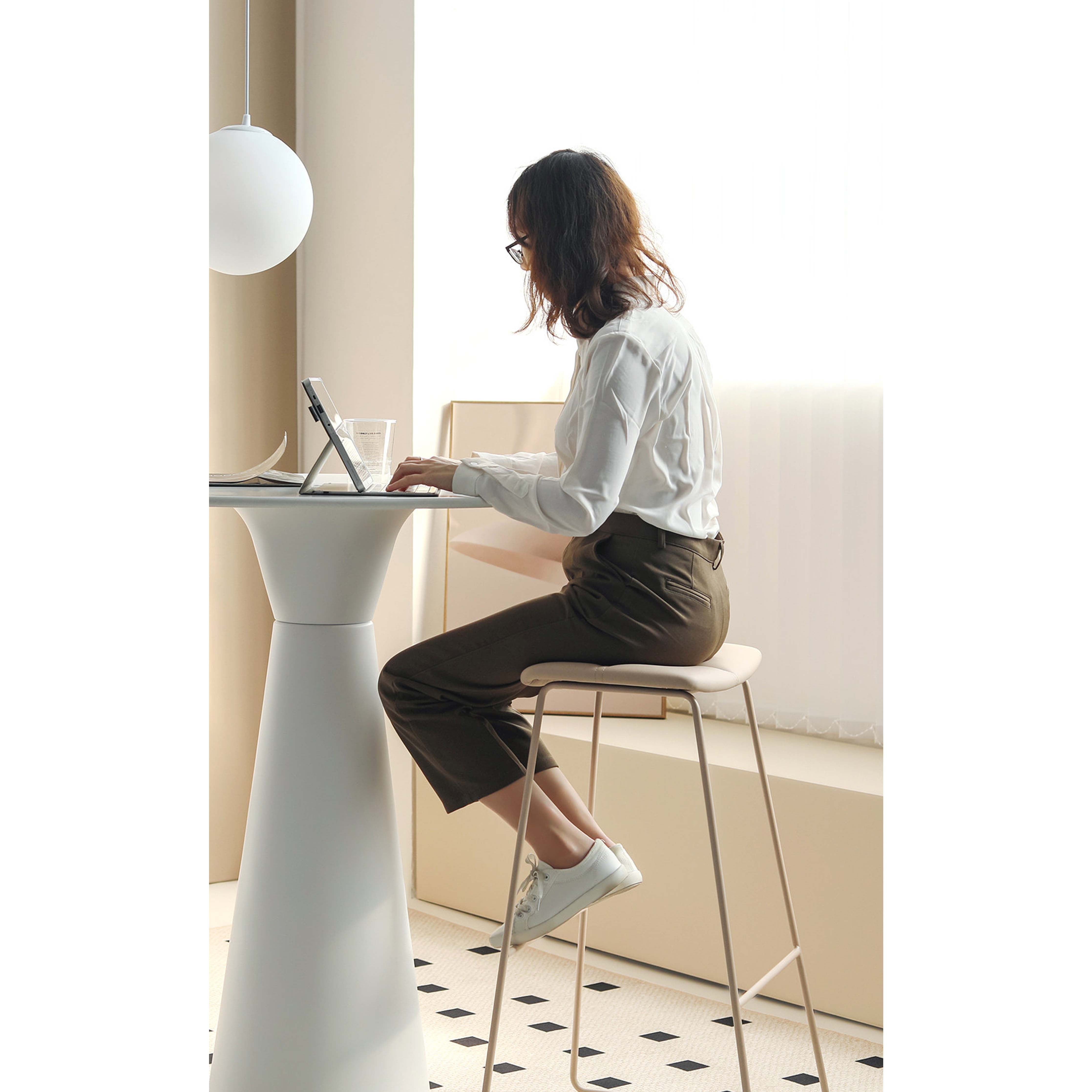 5.0 Stool - Bar Chair