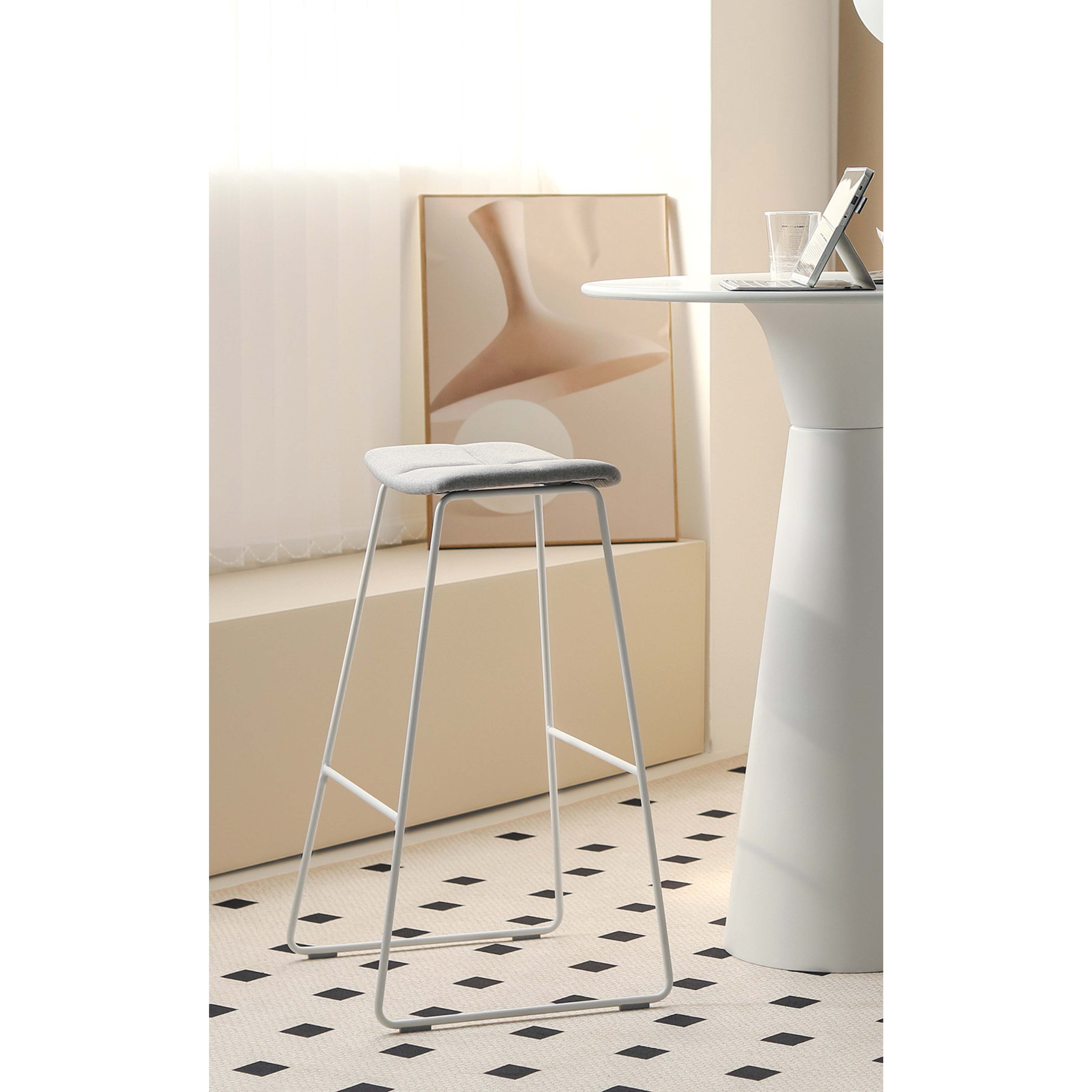 5.0 Stool - Bar Chair