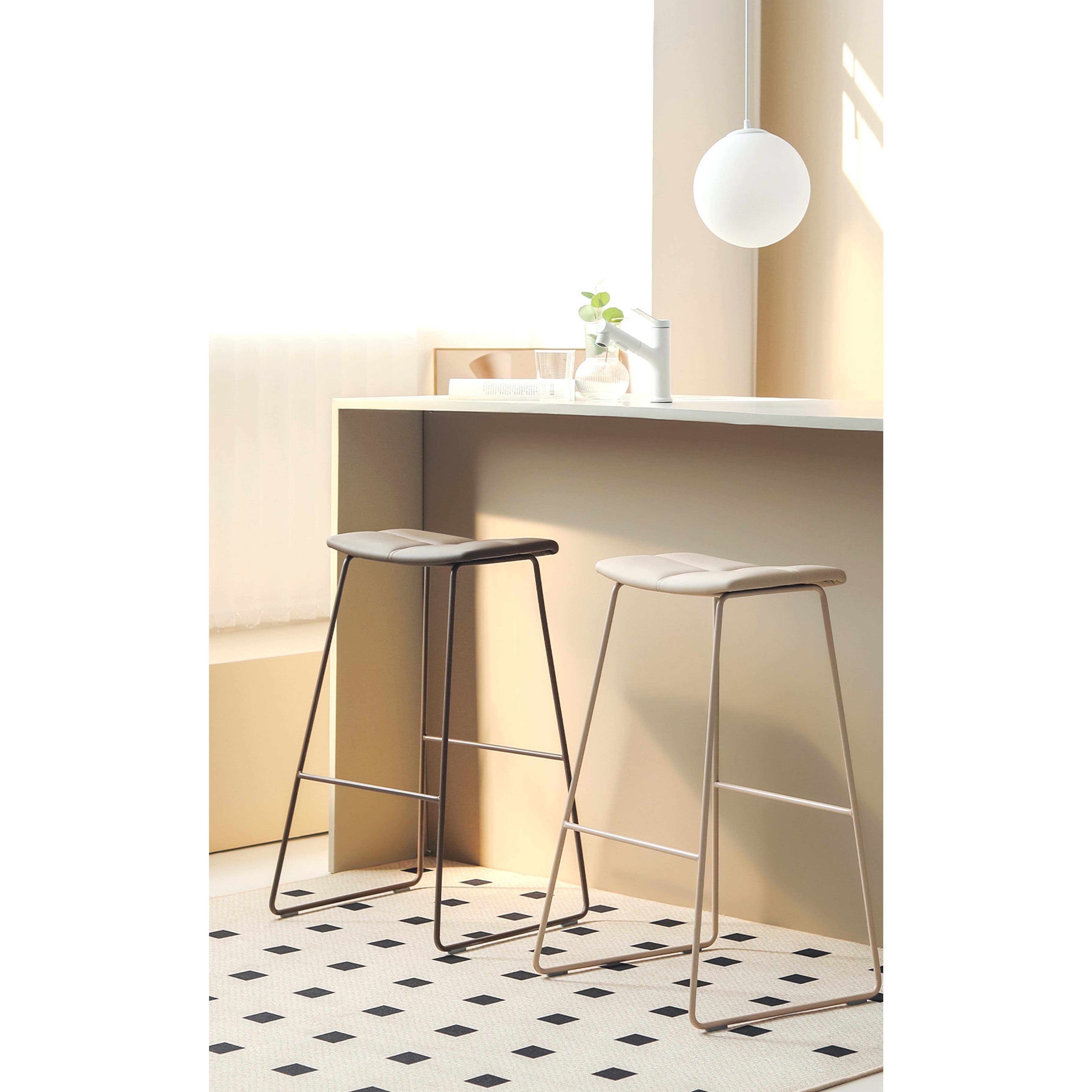 5.0 Stool - Bar Chair