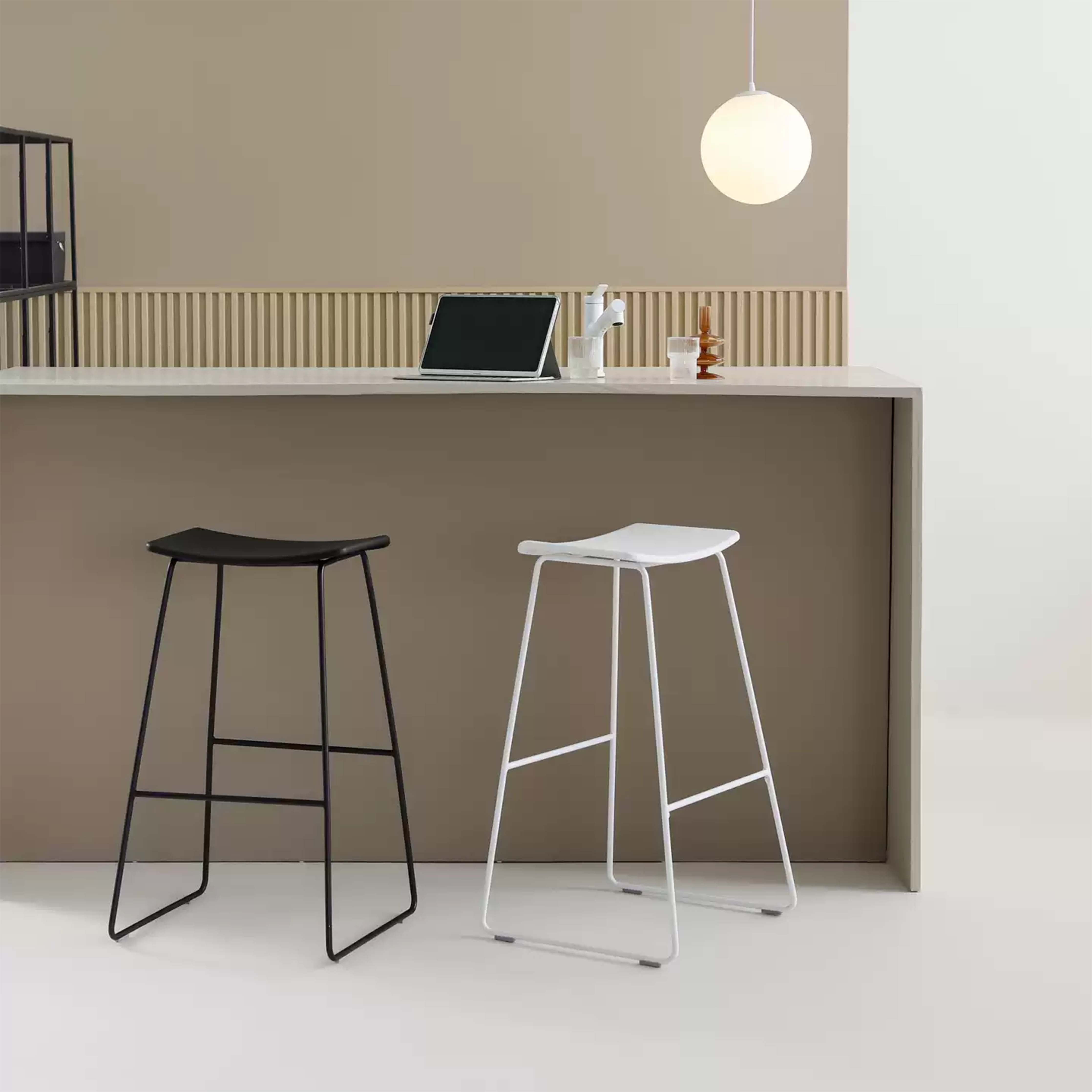 5.0 Stool - Bar Chair