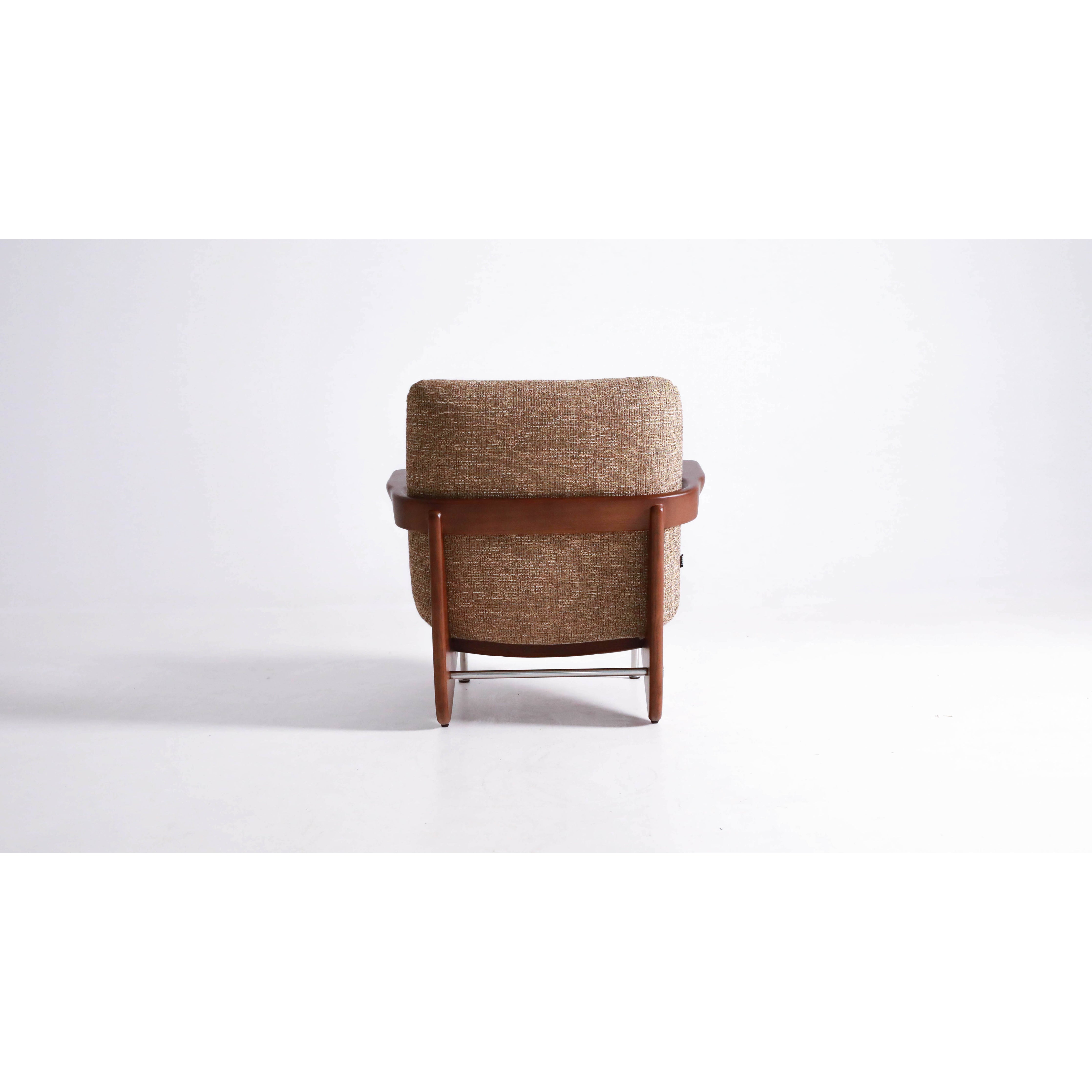 Vesi- Lounge Chair