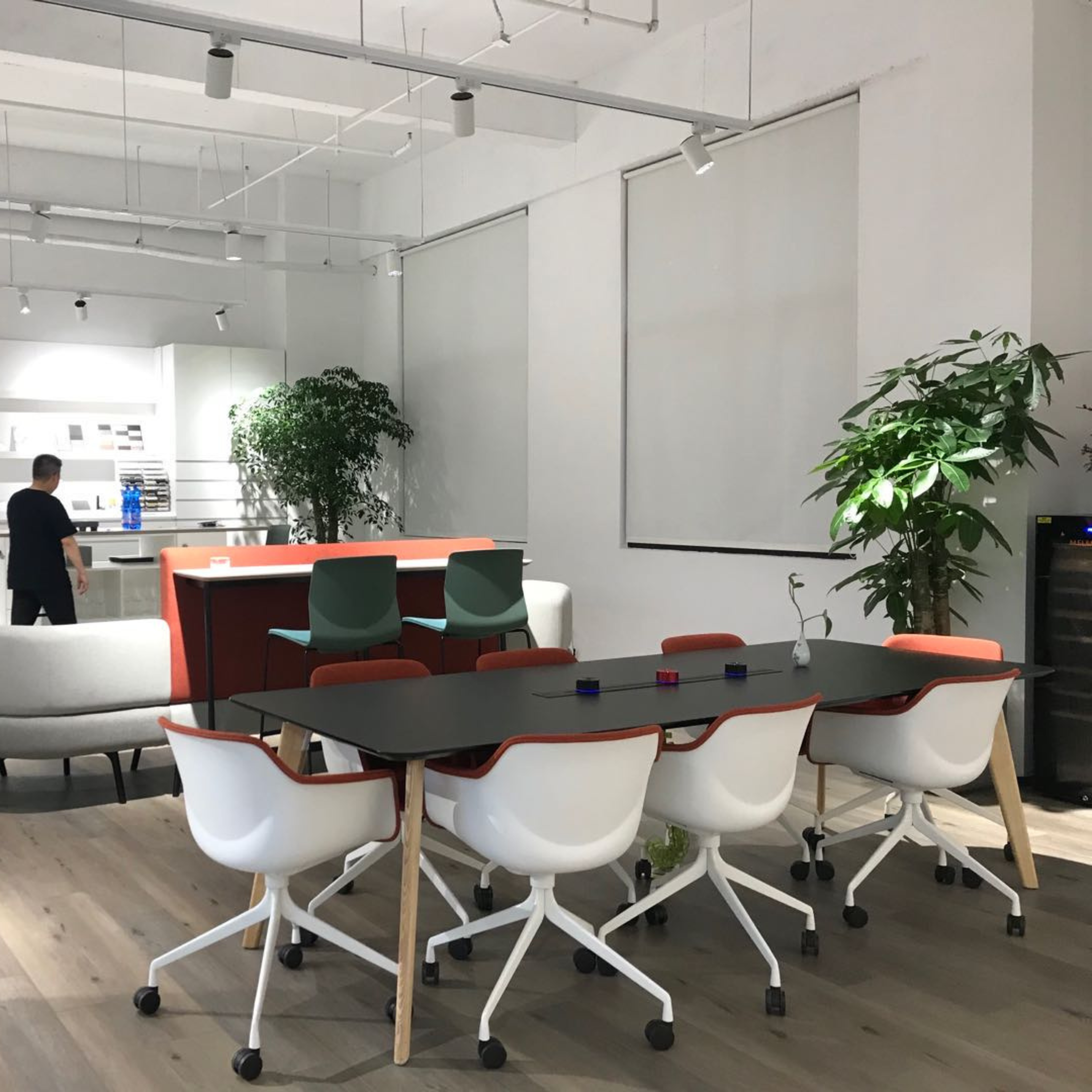 Moon - Office Chair with Armrest