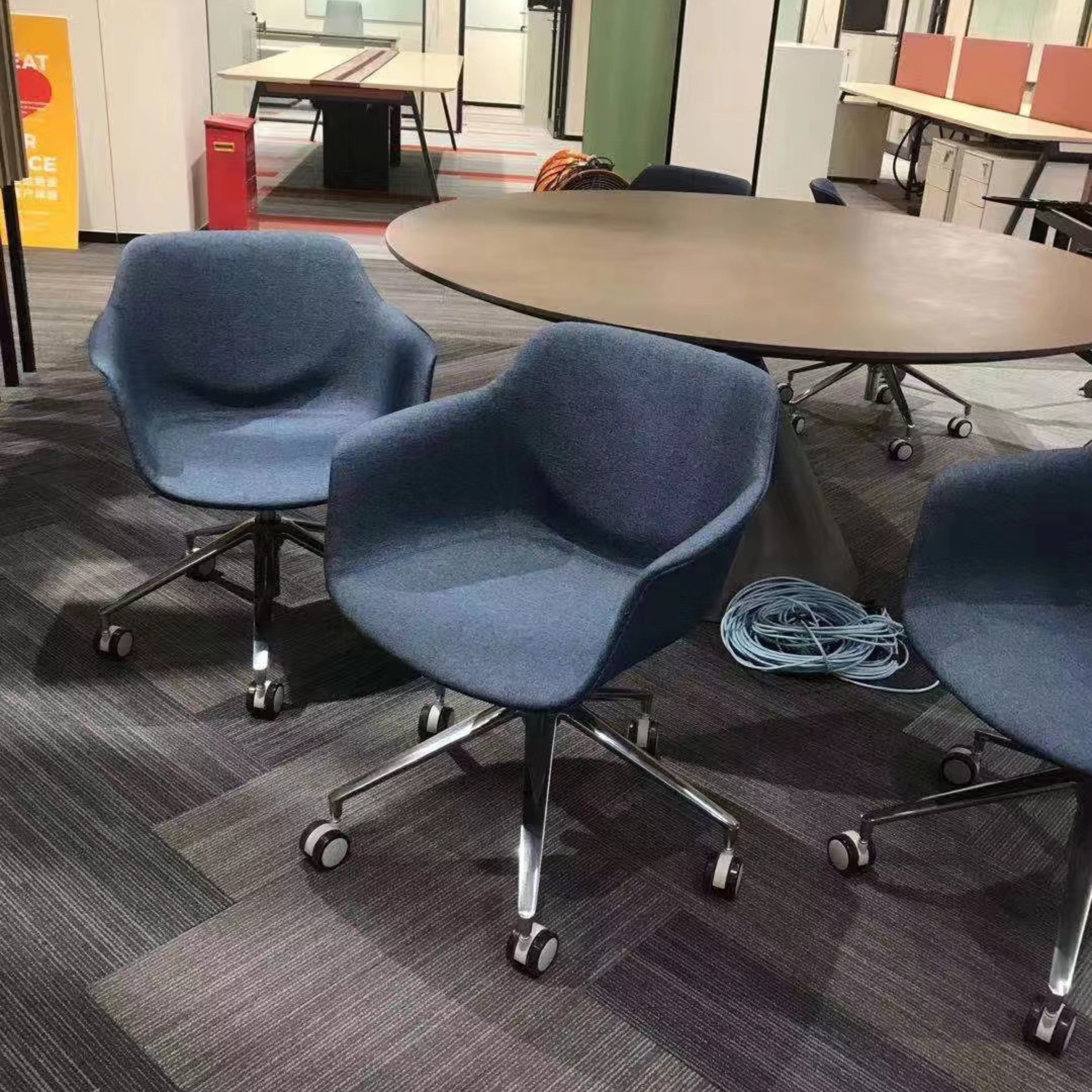Moon - Office Chair with Armrest