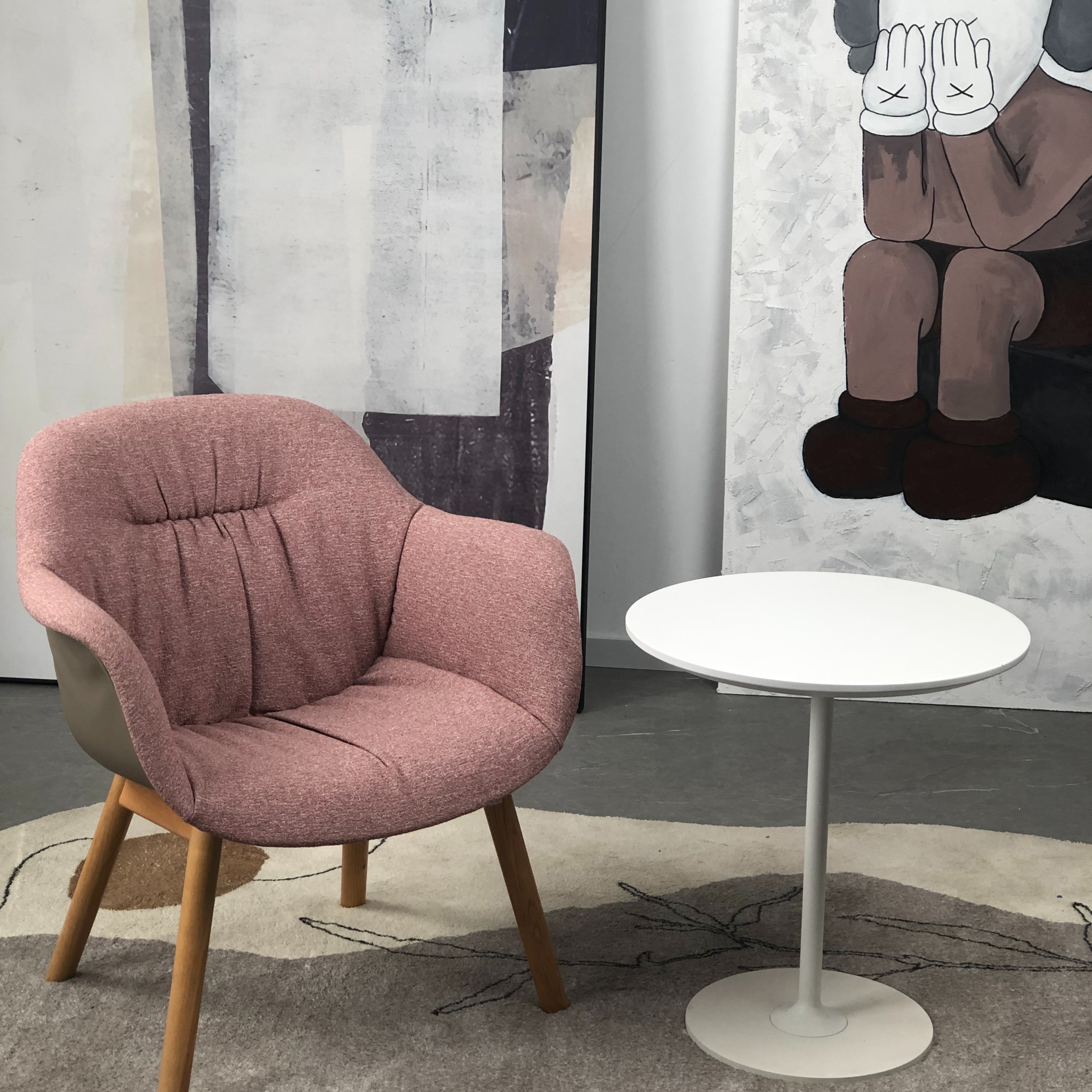 Moon - Lounge Chair