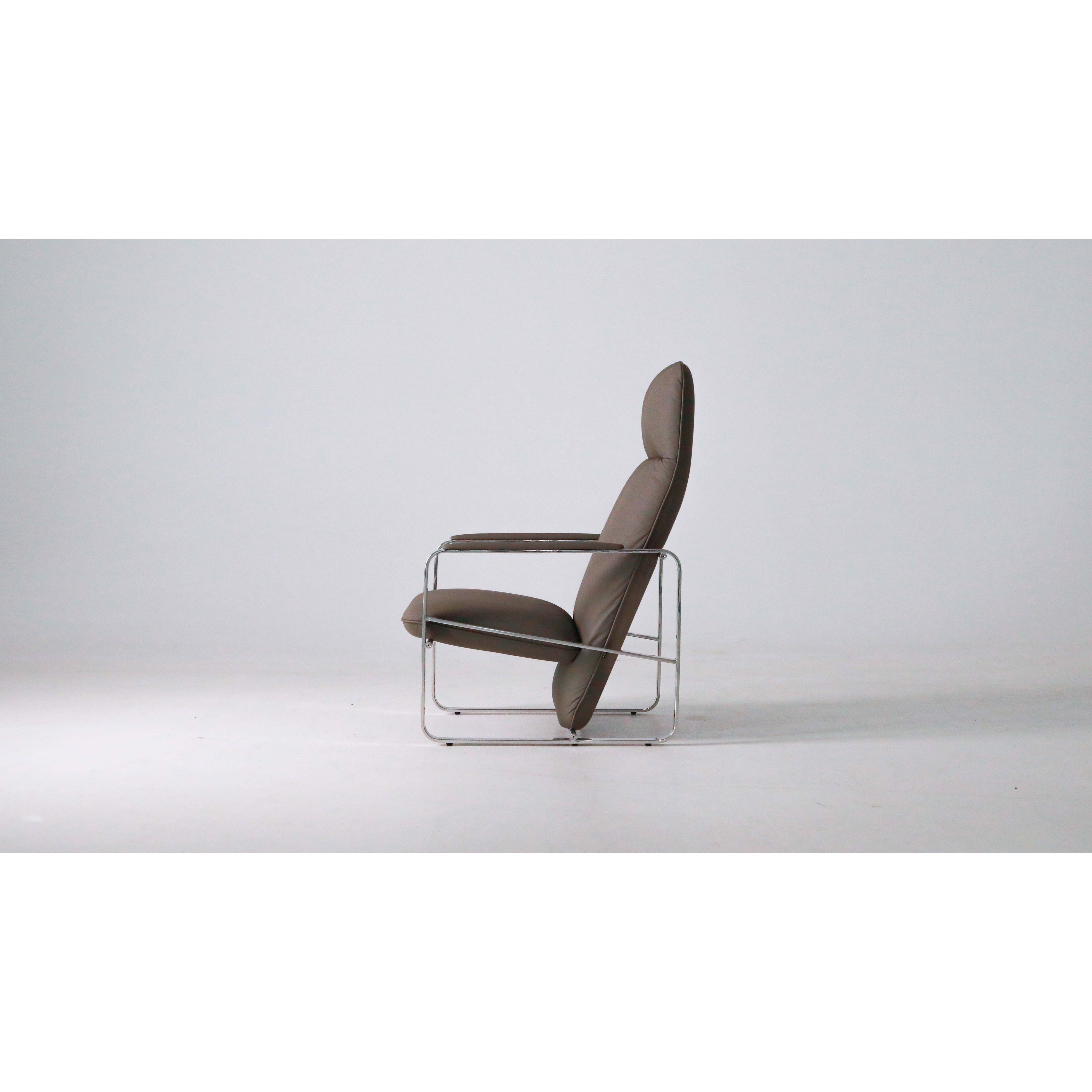 MOTIF - Lounge Chair