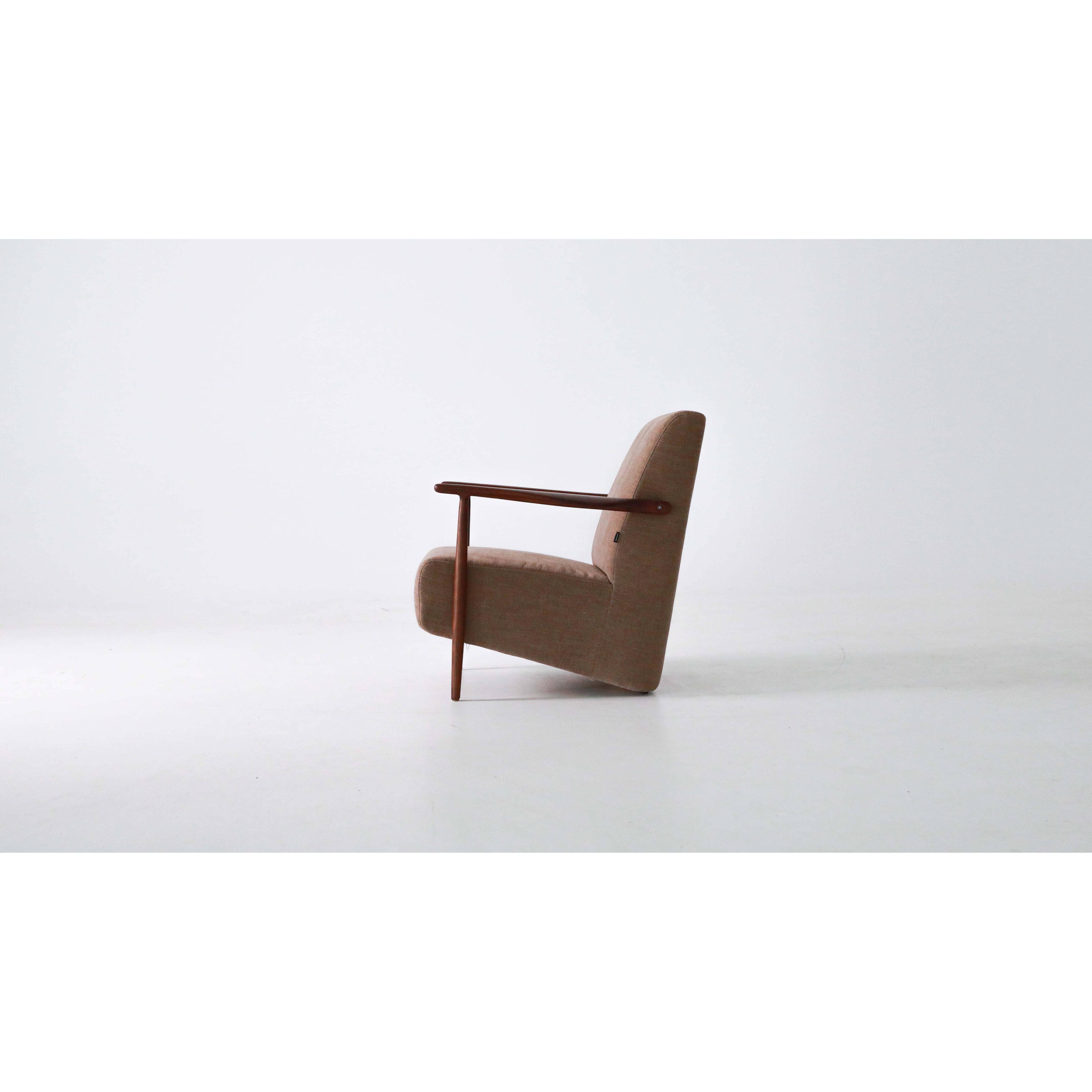 Ovee - Lounge Chair