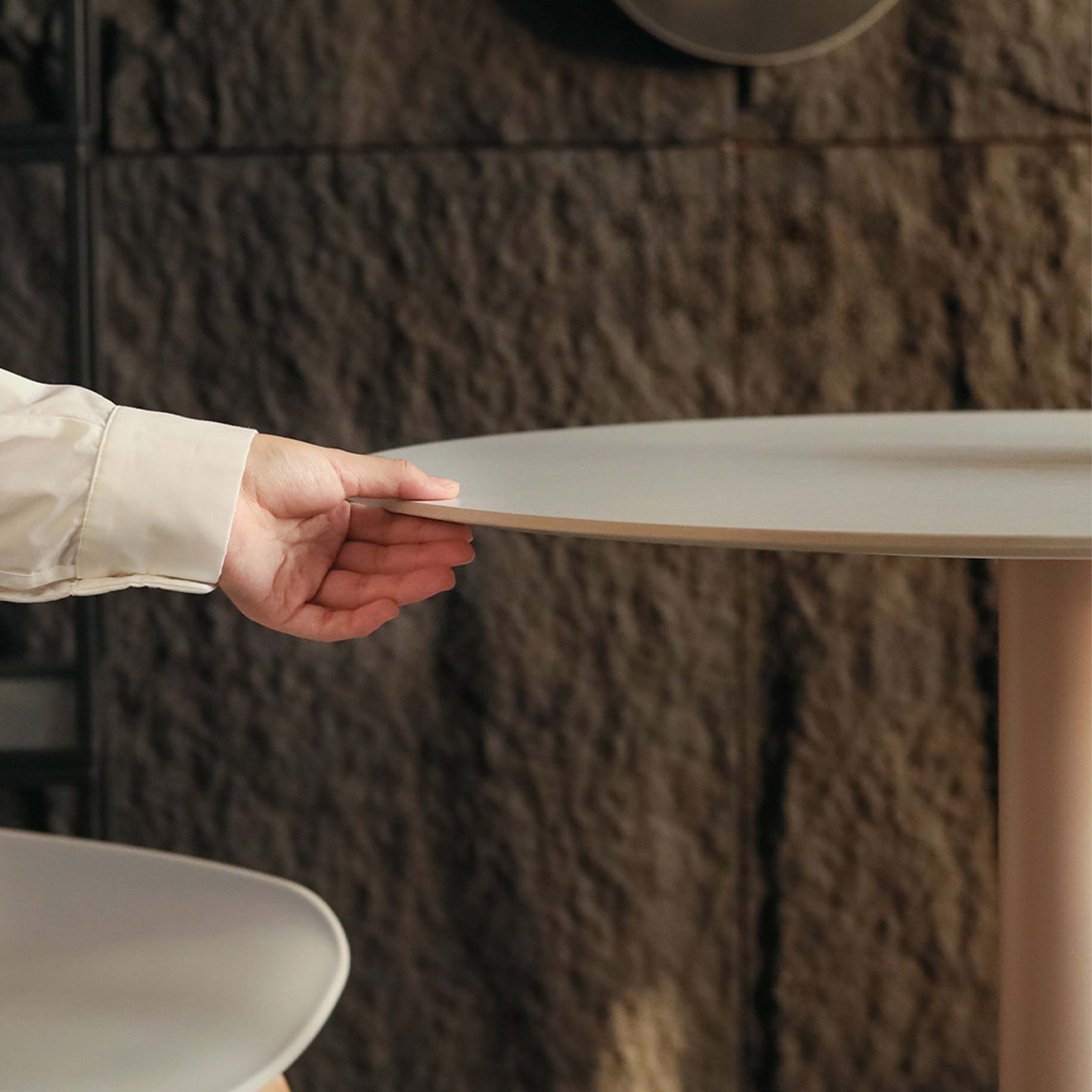 9.0 Table - Bar Table (Sintered Stone)