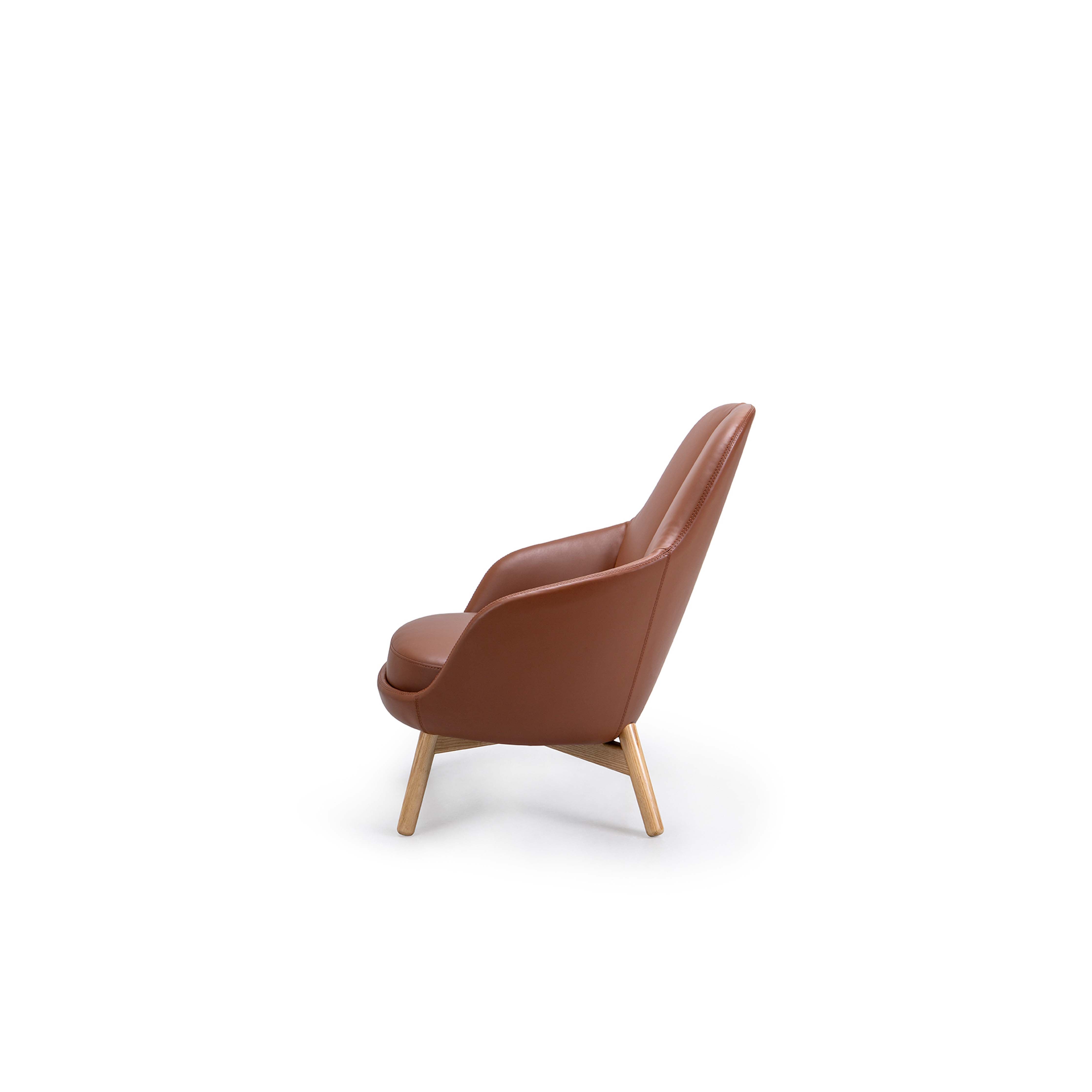 Assia - Lounge Chair