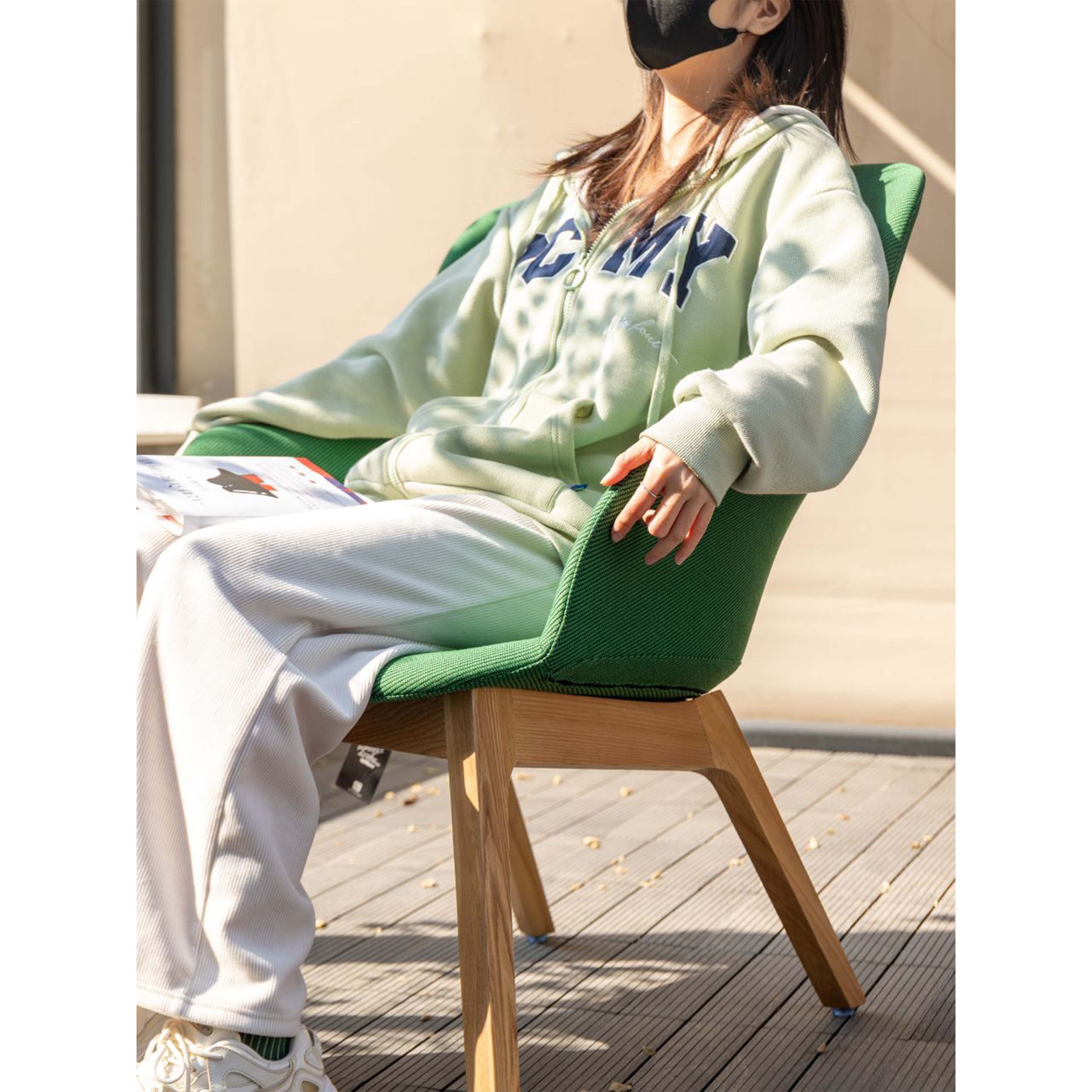 Petal - Lounge Chair III (Highback)