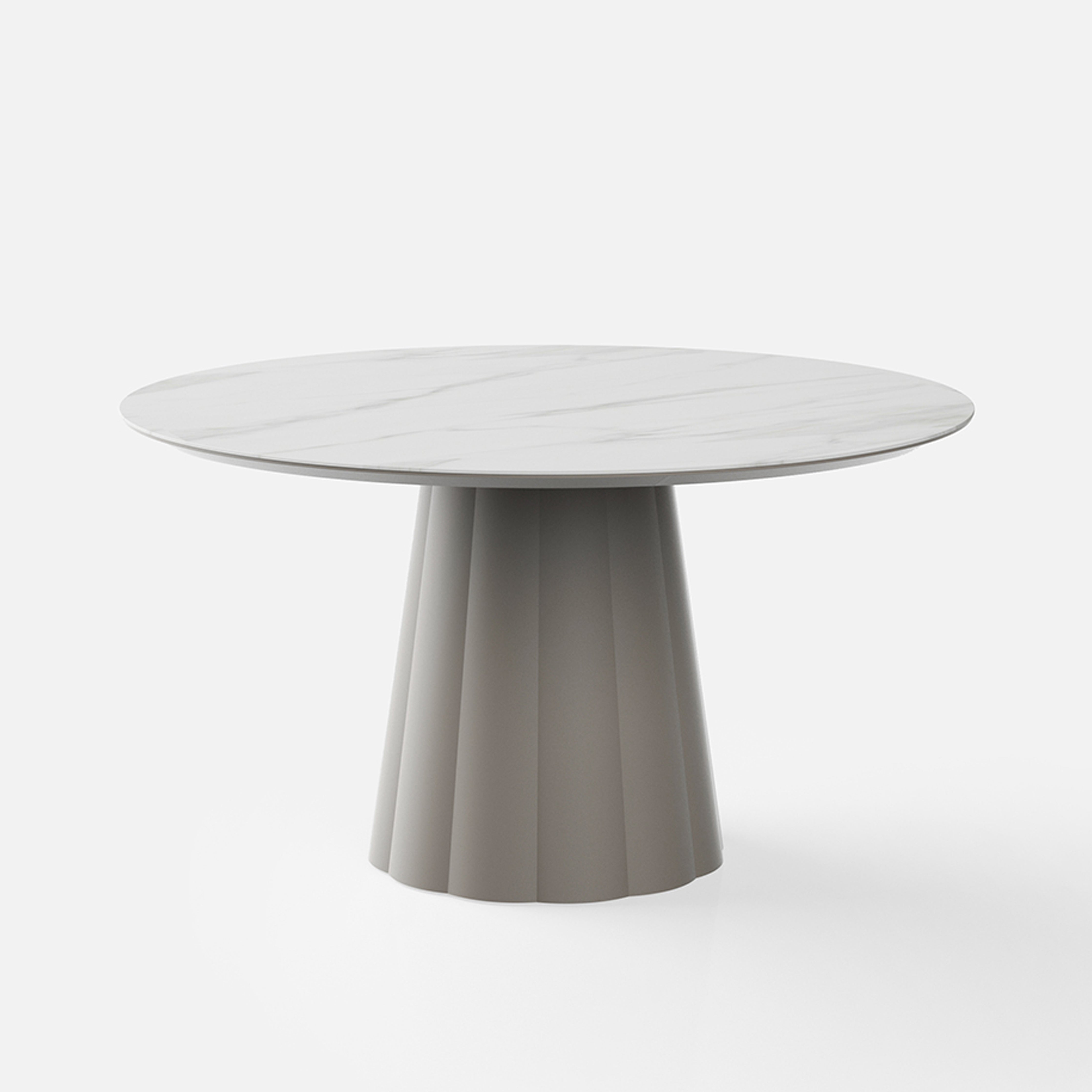 Gral - Dining Table