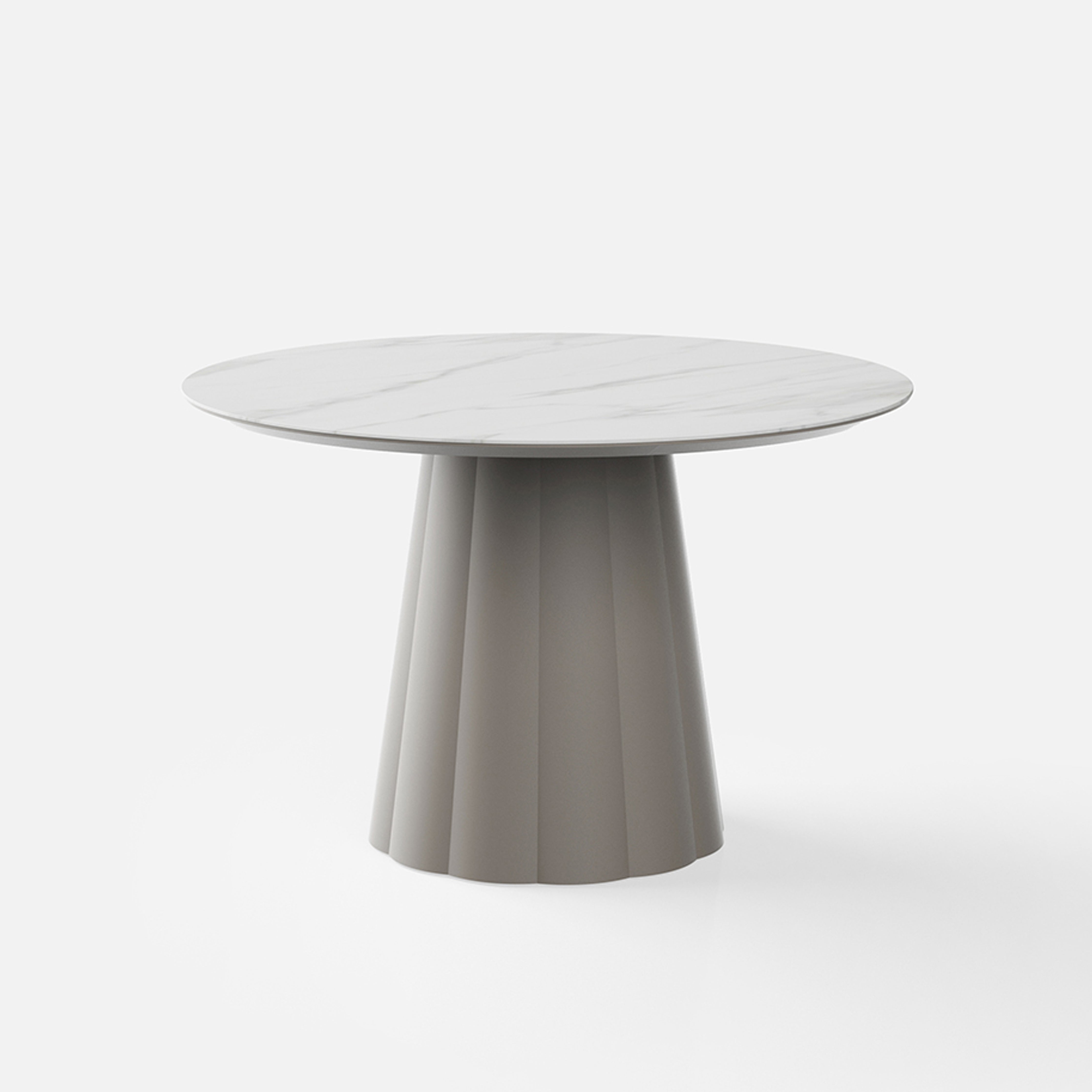 Gral - Dining Table