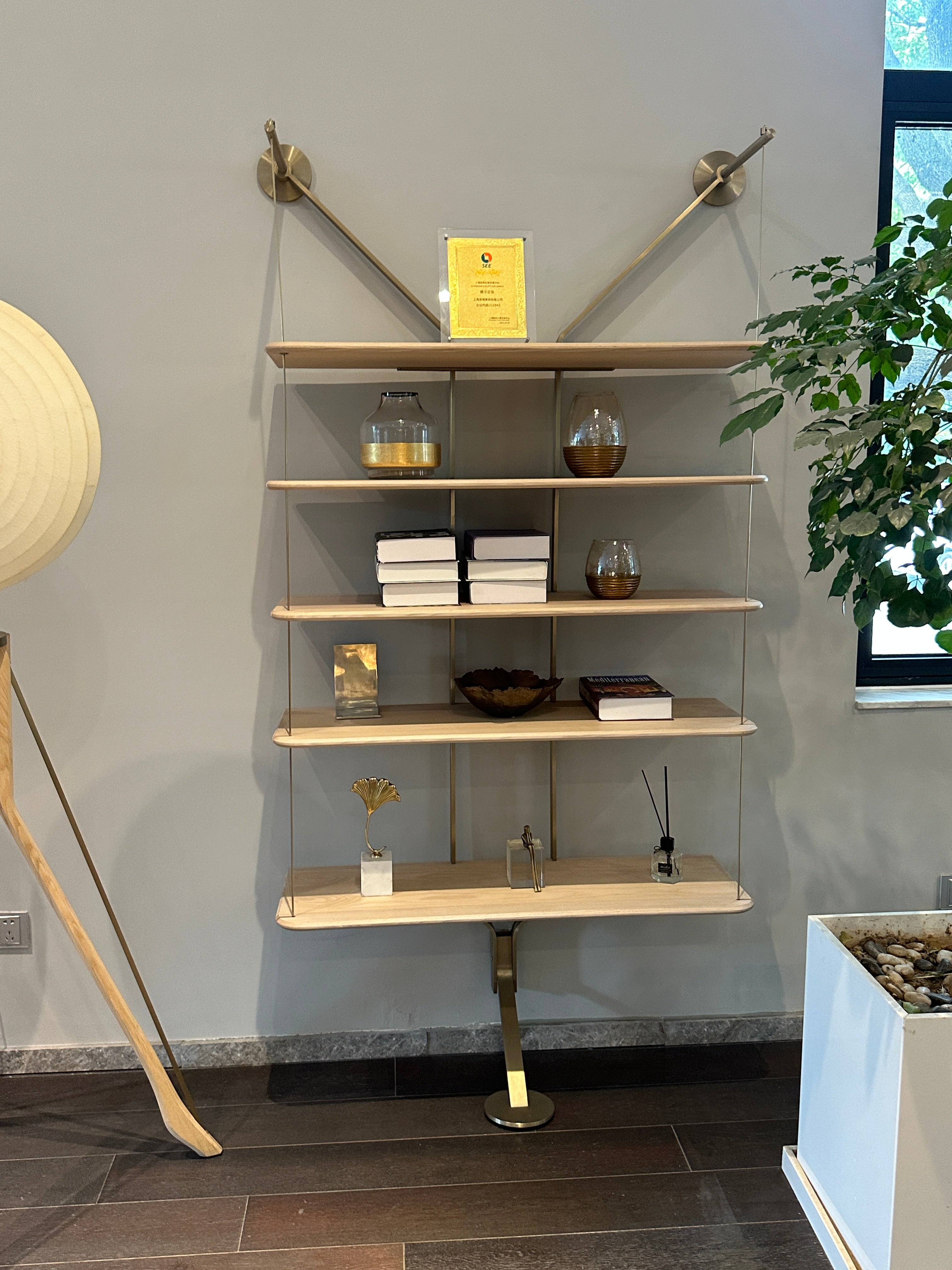 Bow - Shelf