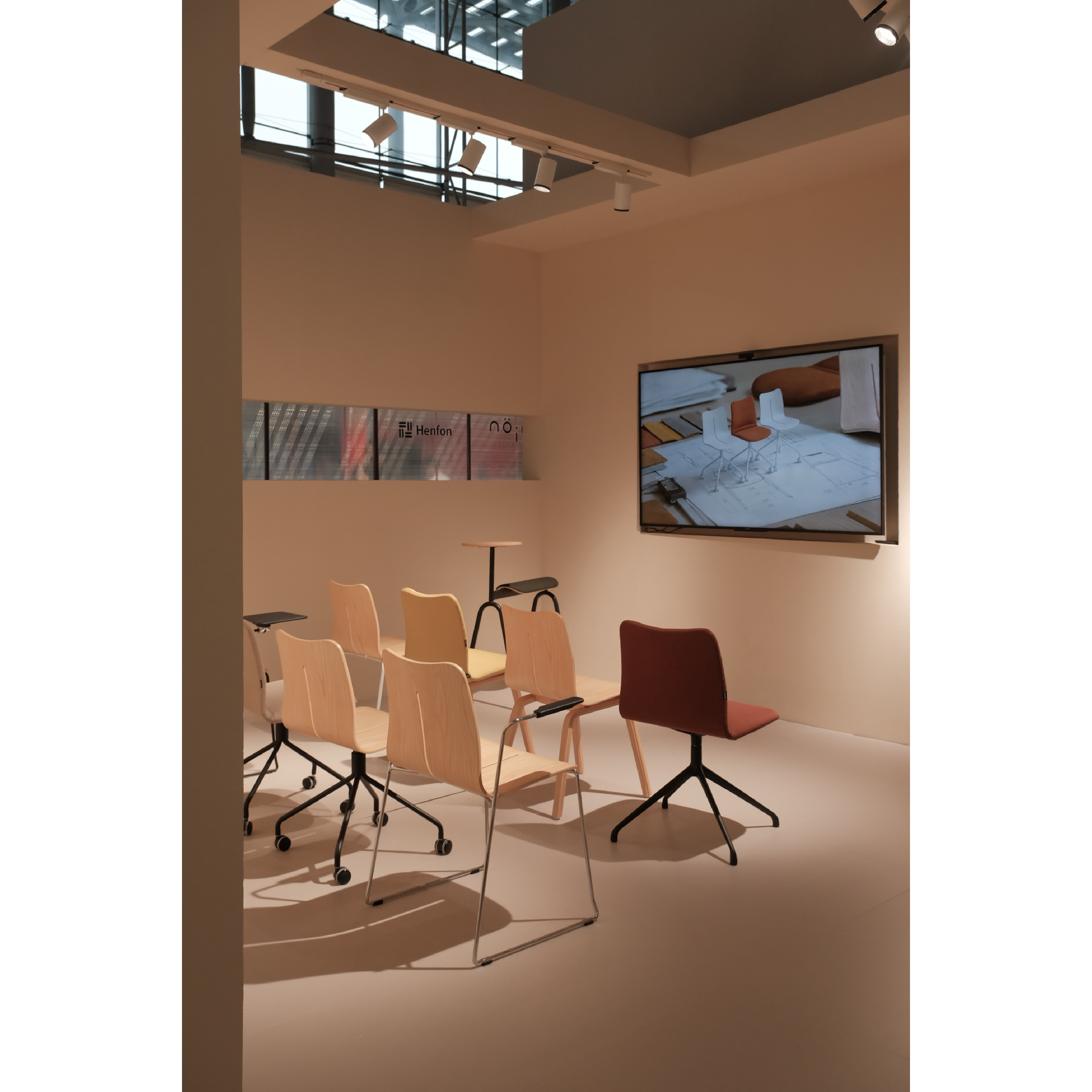 Crane - Office Chair