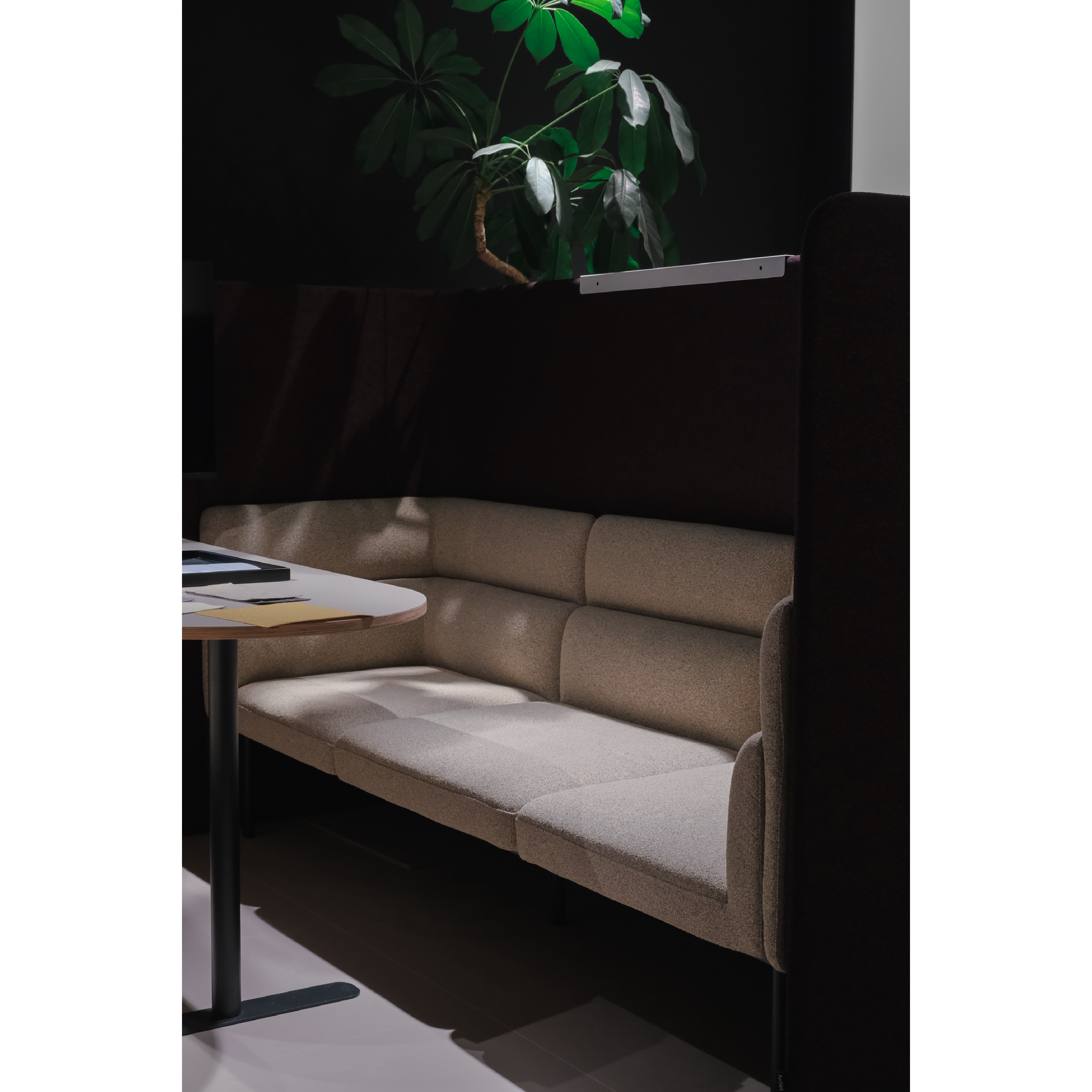 Chocolate - Privacy Pod