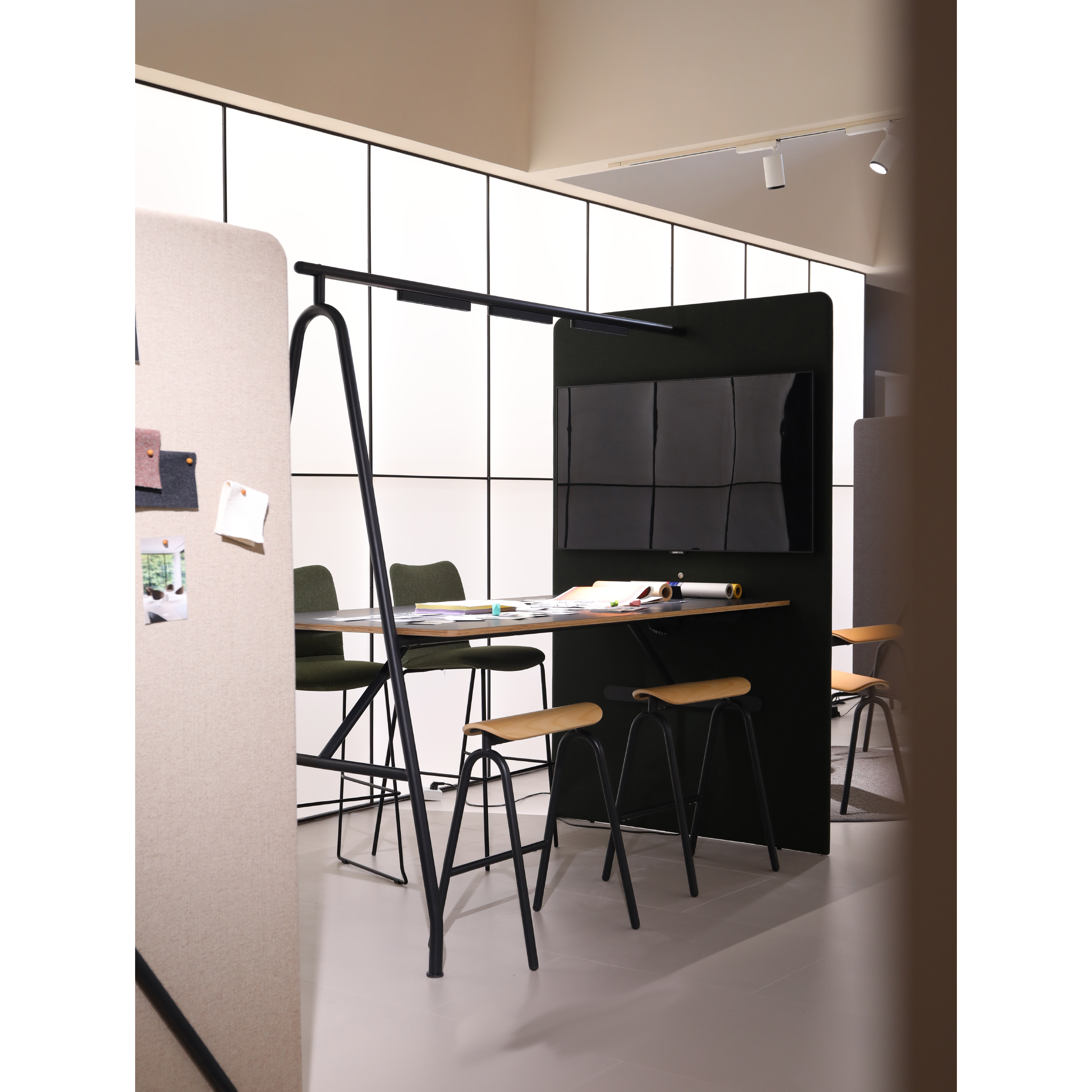 Chocolate - Bar Workstation