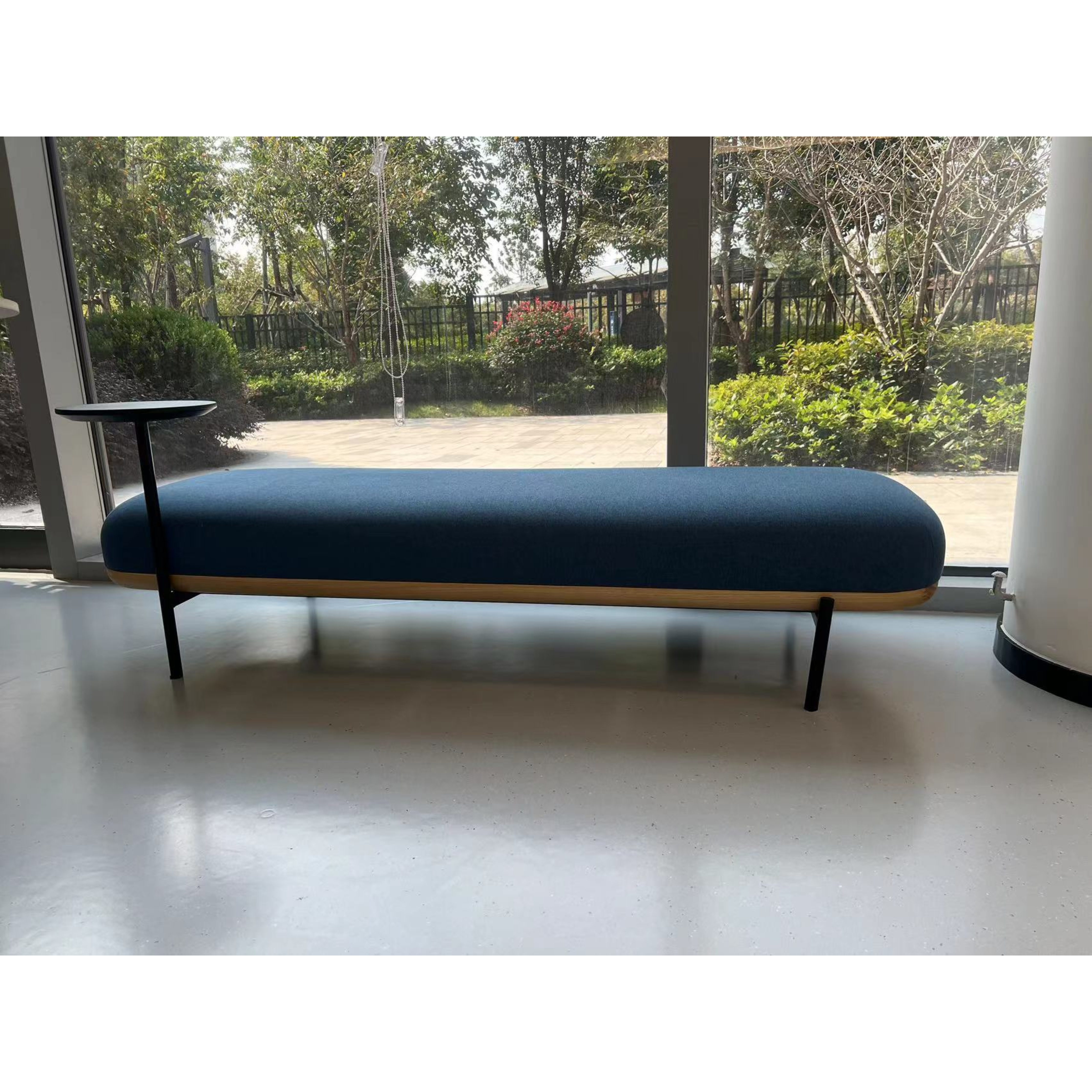 Cloud V2 - Bench