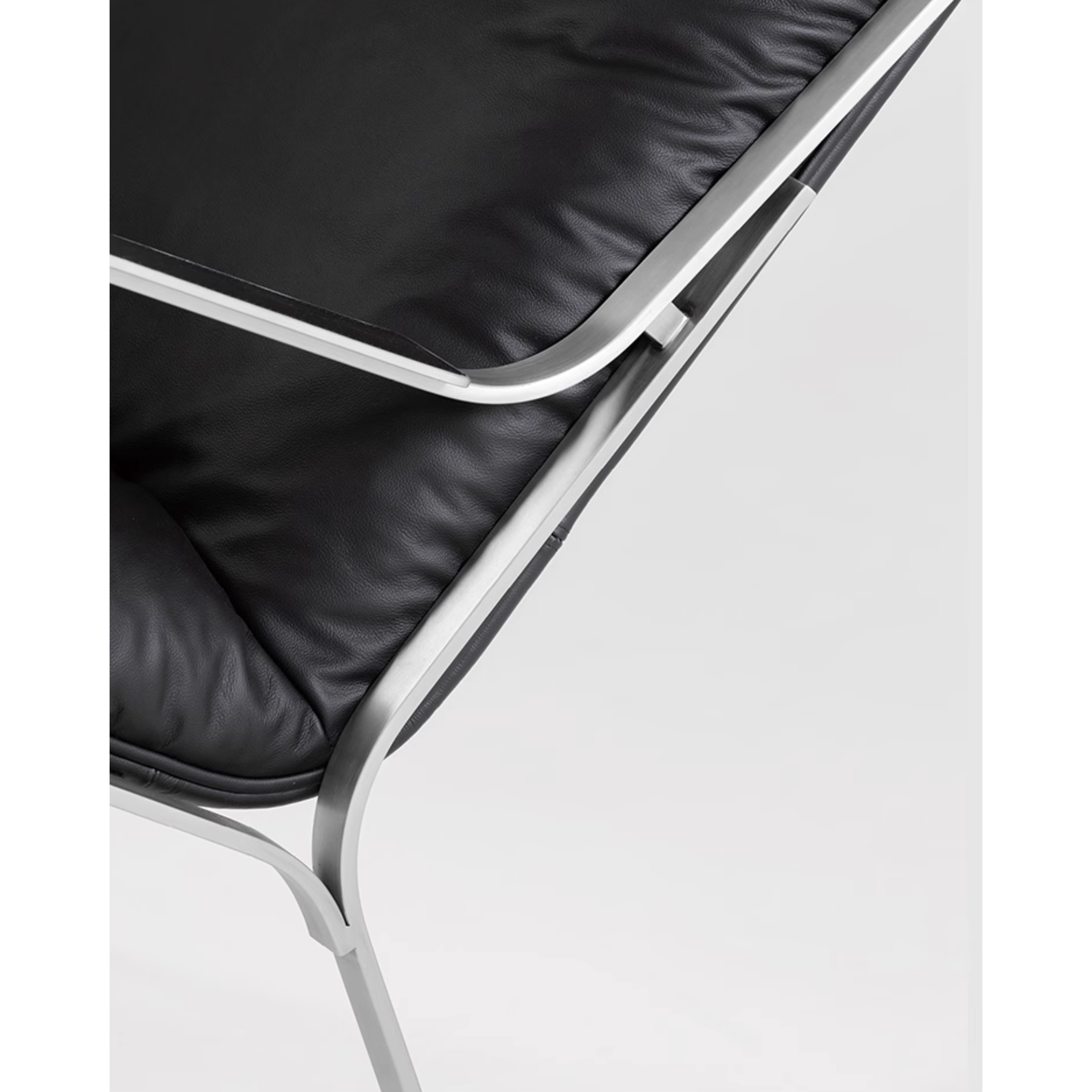 Lean - Lounge Chair (Genuine Leather)