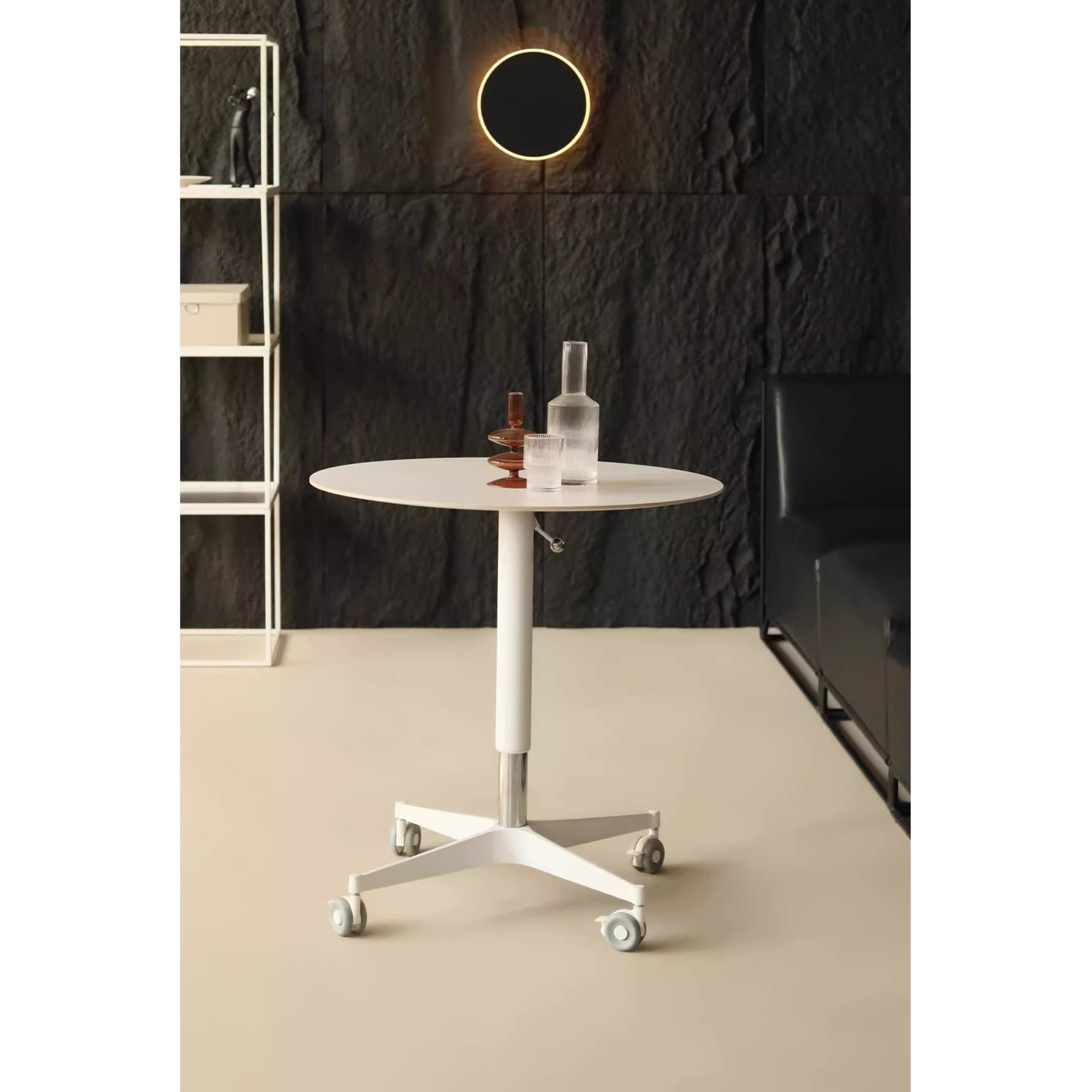 9.0 Adjustable Table