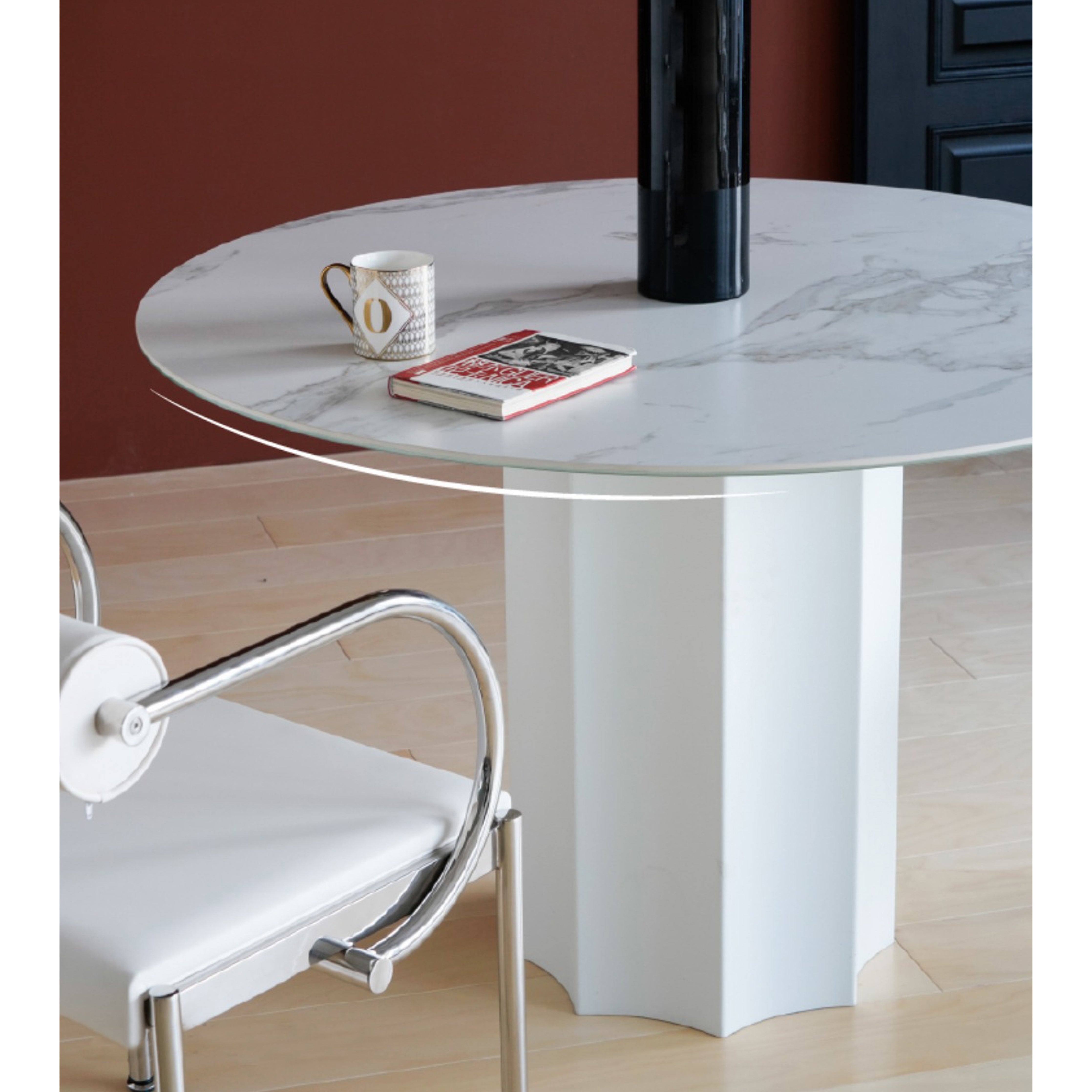Kroes - Dining Table