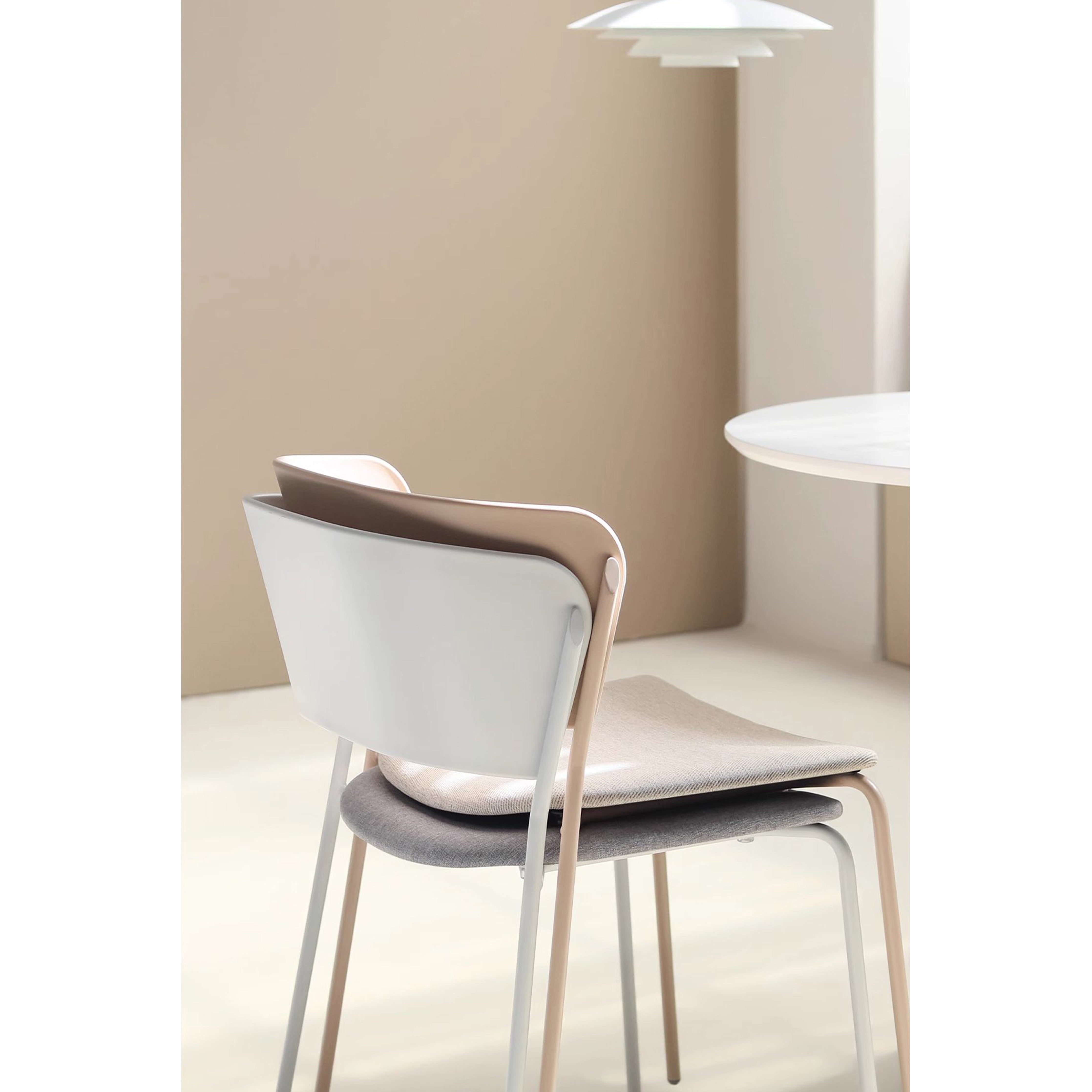 4.0 - Dining Chair (PP)