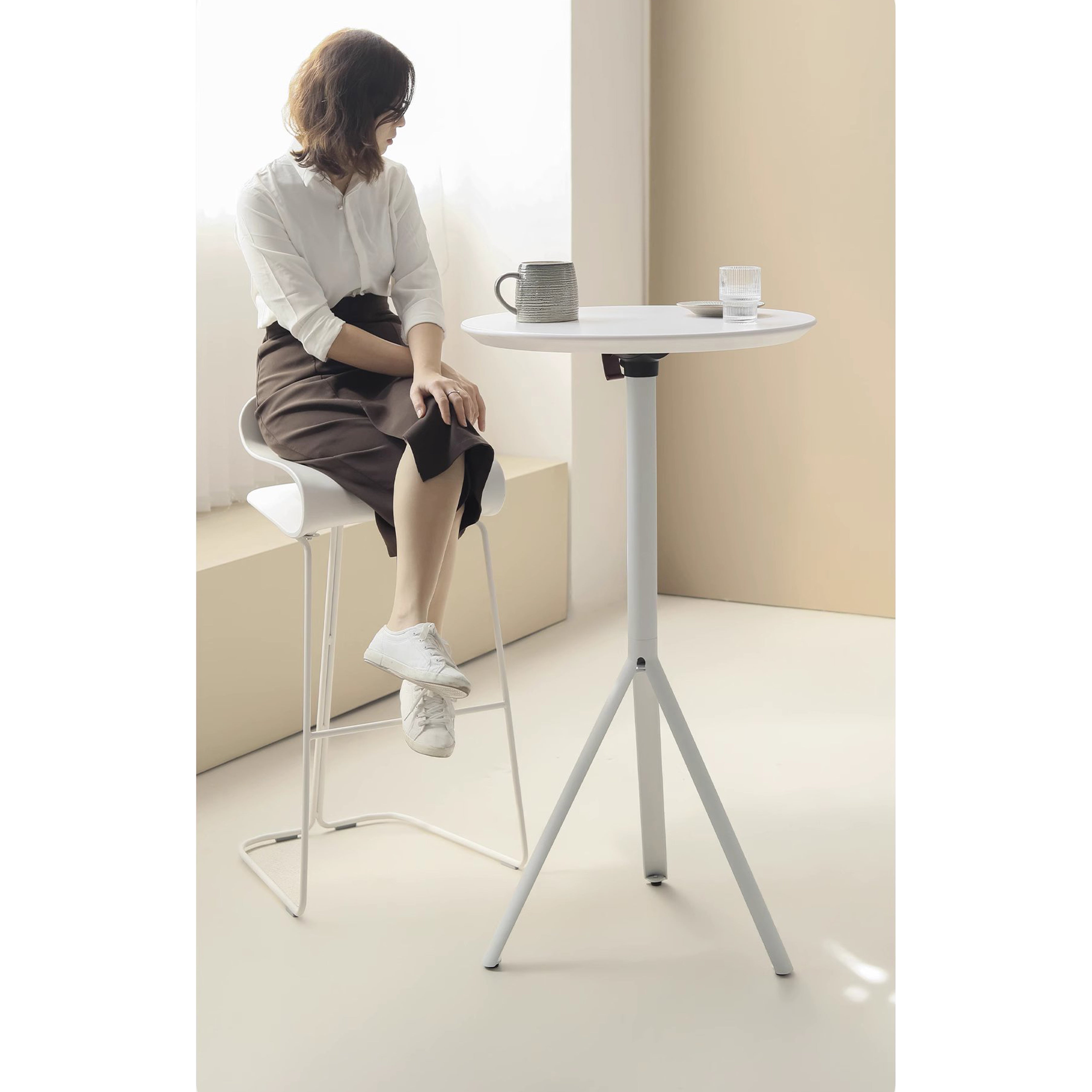 7.0 Foldable Bar Table