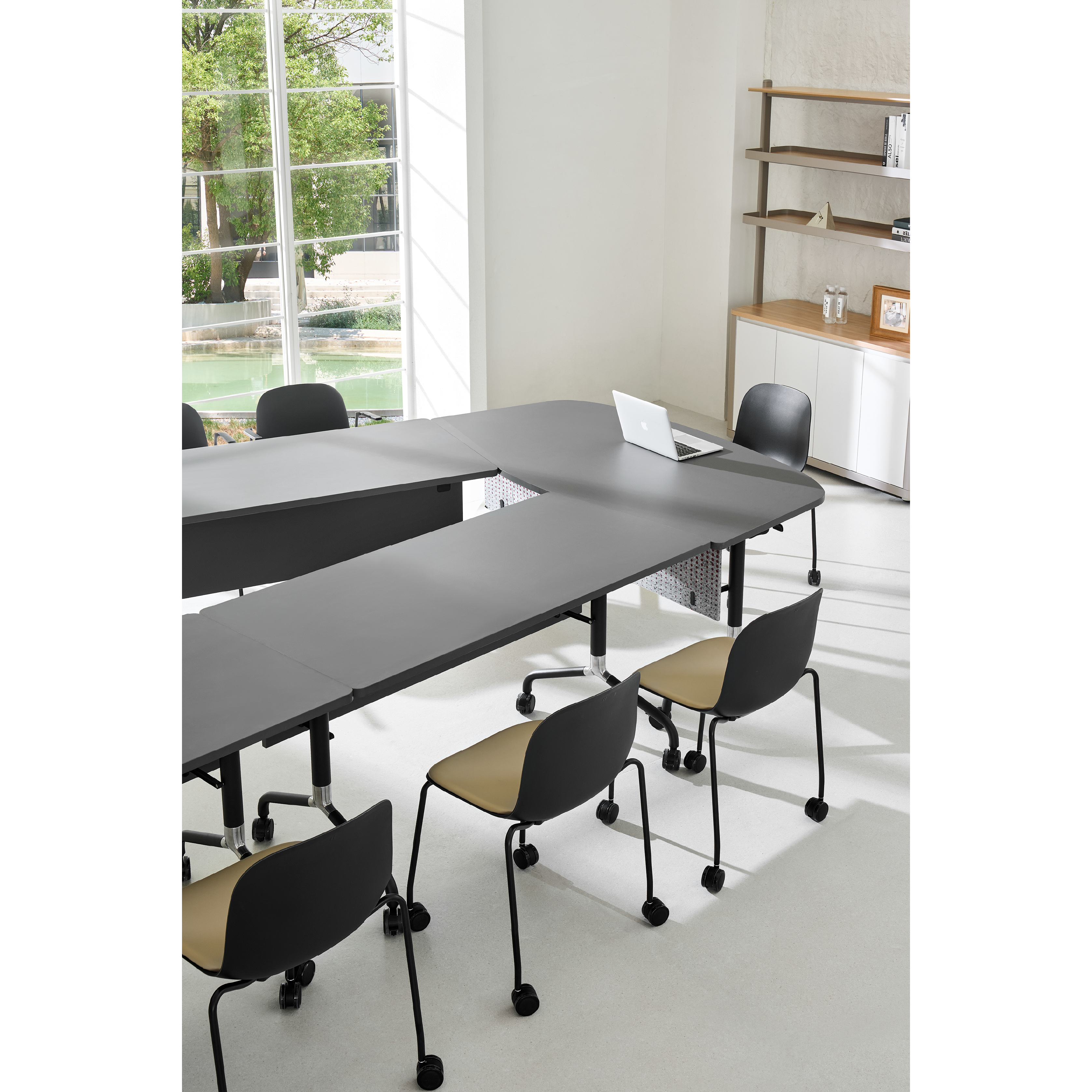 ORAE - Conference Table