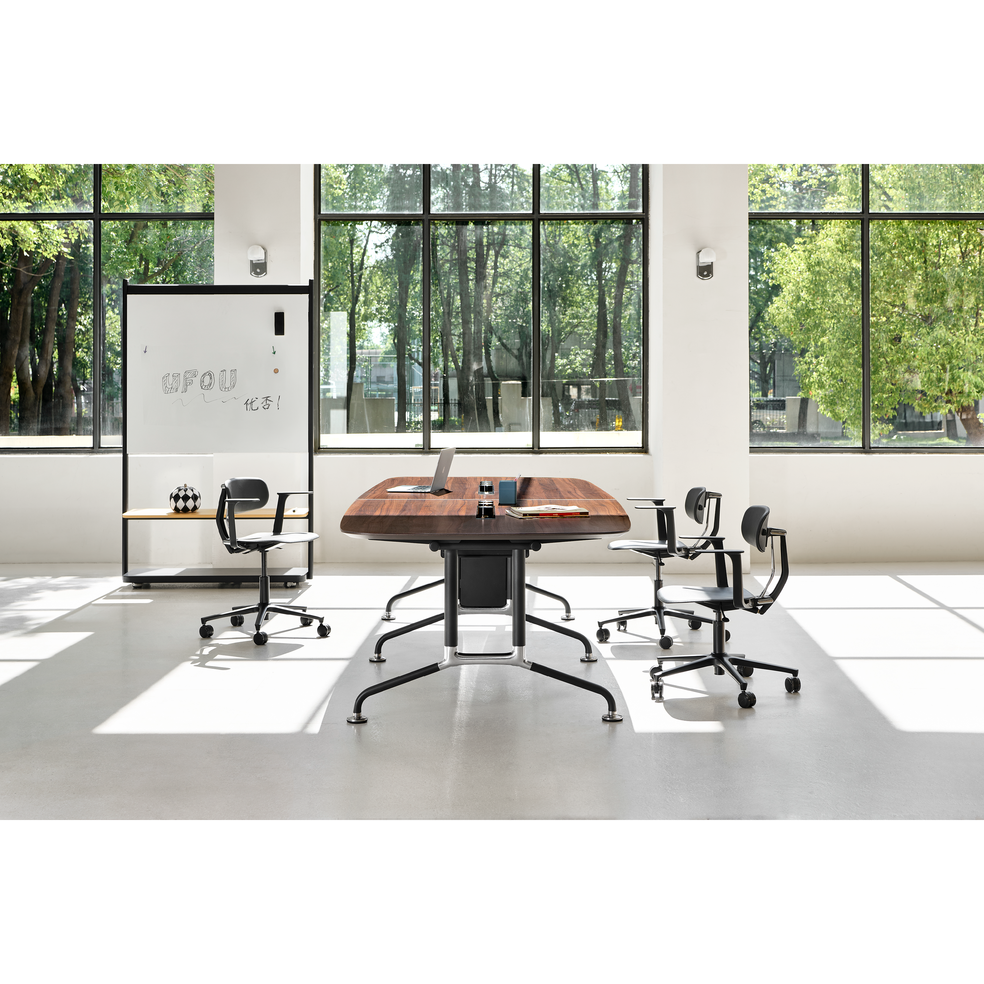 ORAE - Conference Table