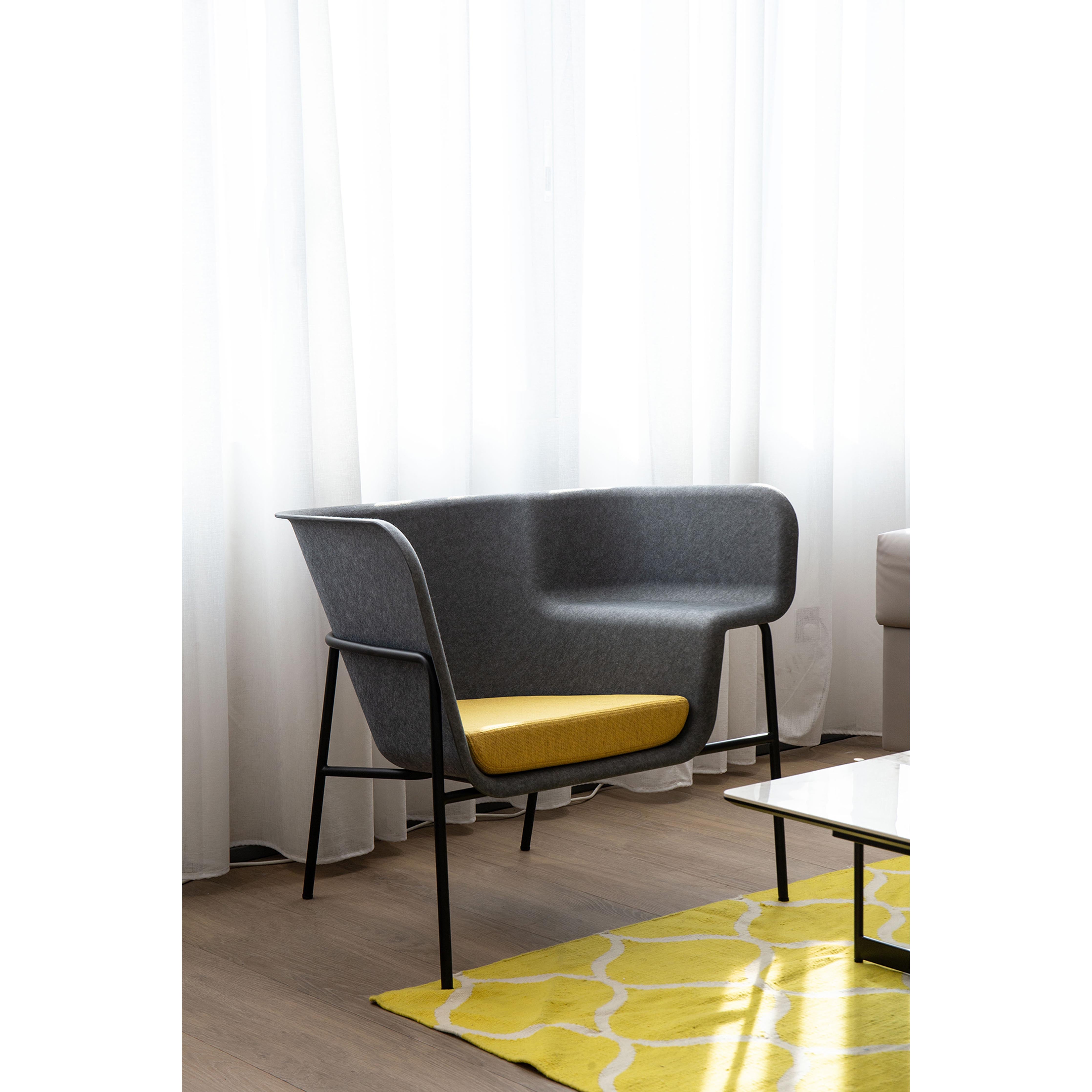 Surround - Lounge Chair