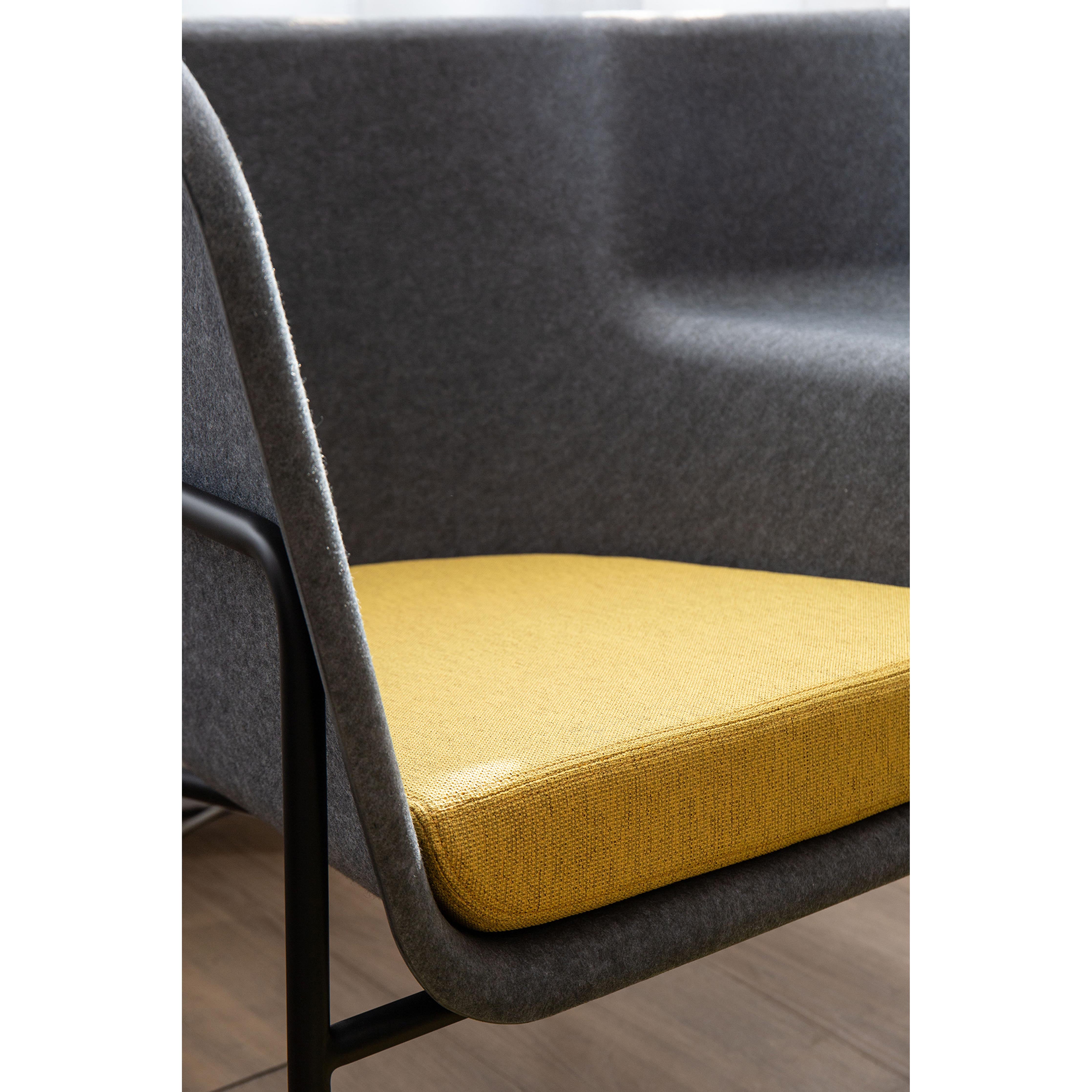 Surround - Lounge Chair